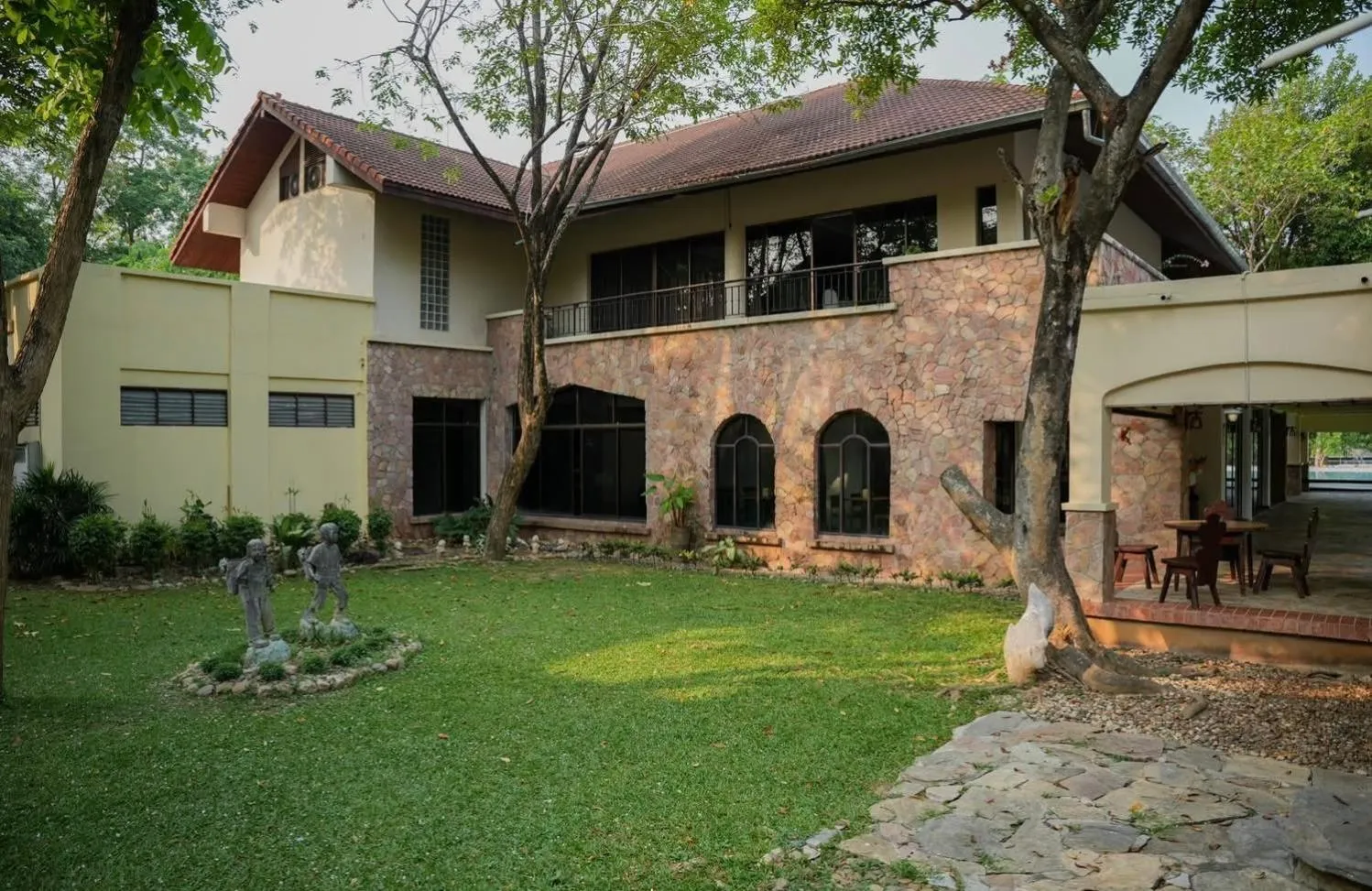 Patio in Pung-Waan Resort & Spa
