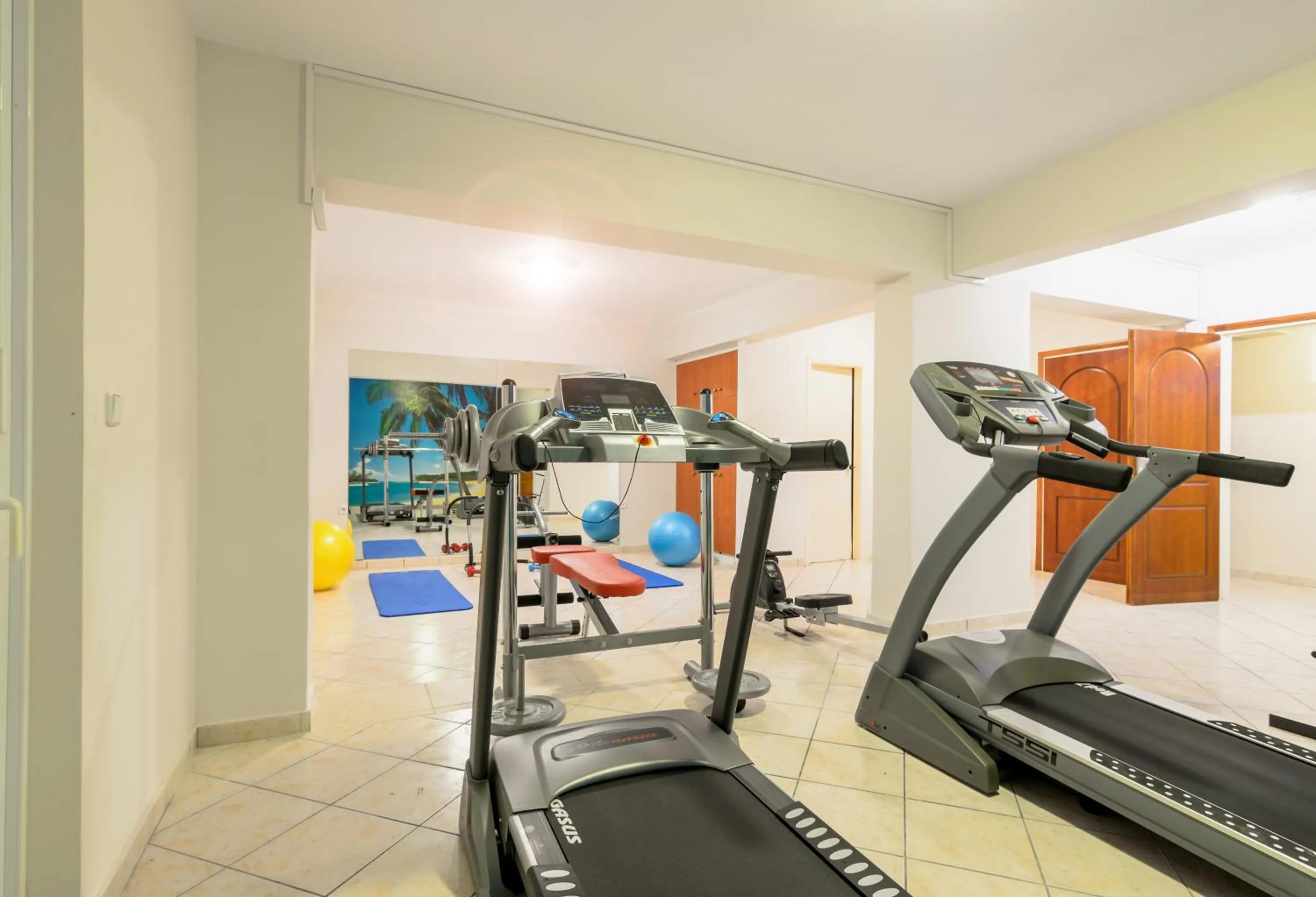 Fitness centre/facilities in Karras Hotel