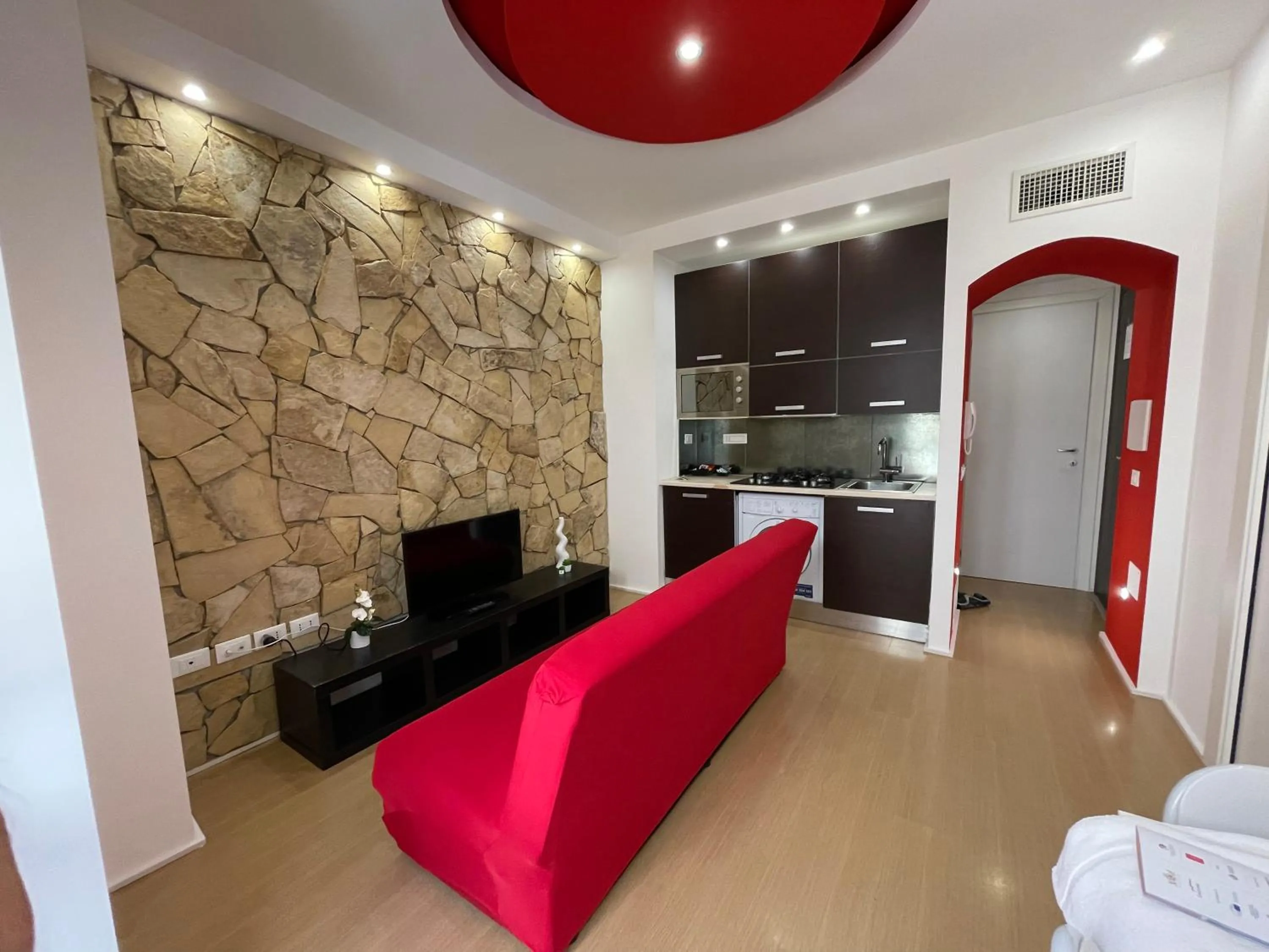One-Bedroom Apartment with Balcony in Le Torri