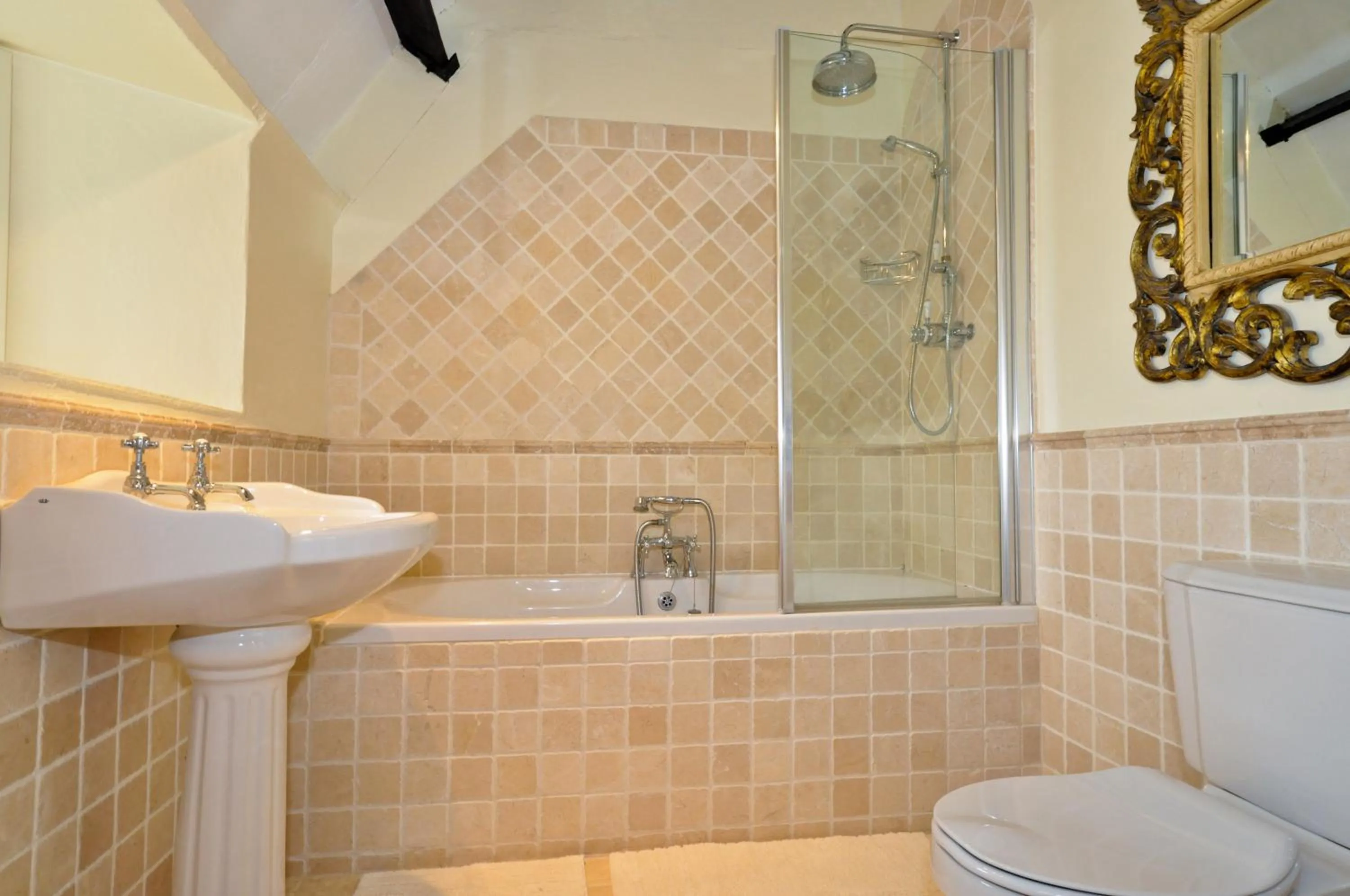 Shower in Weir Haven Boutique Accommodation