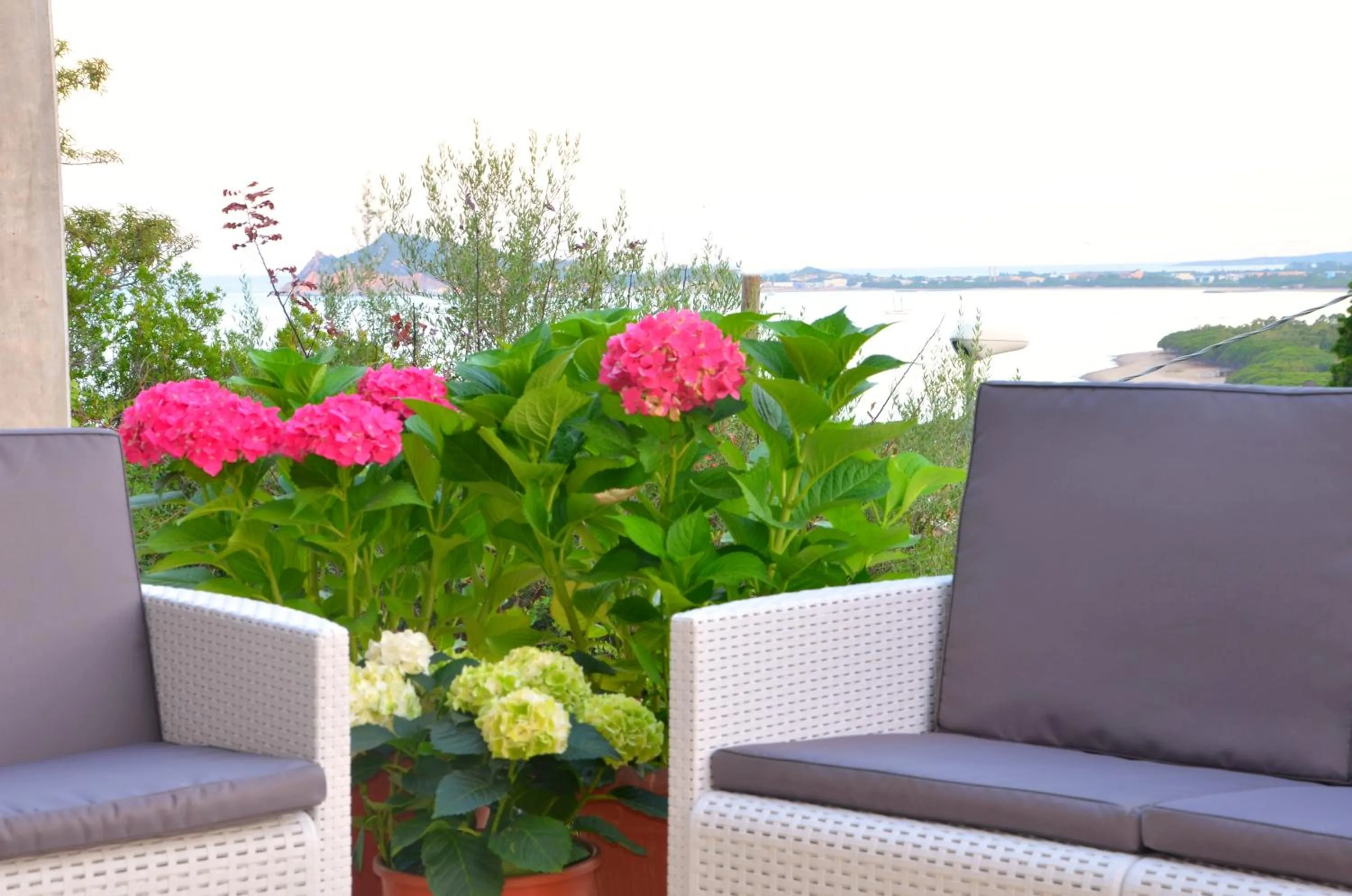 Decorative detail in B&B Cara'a mare