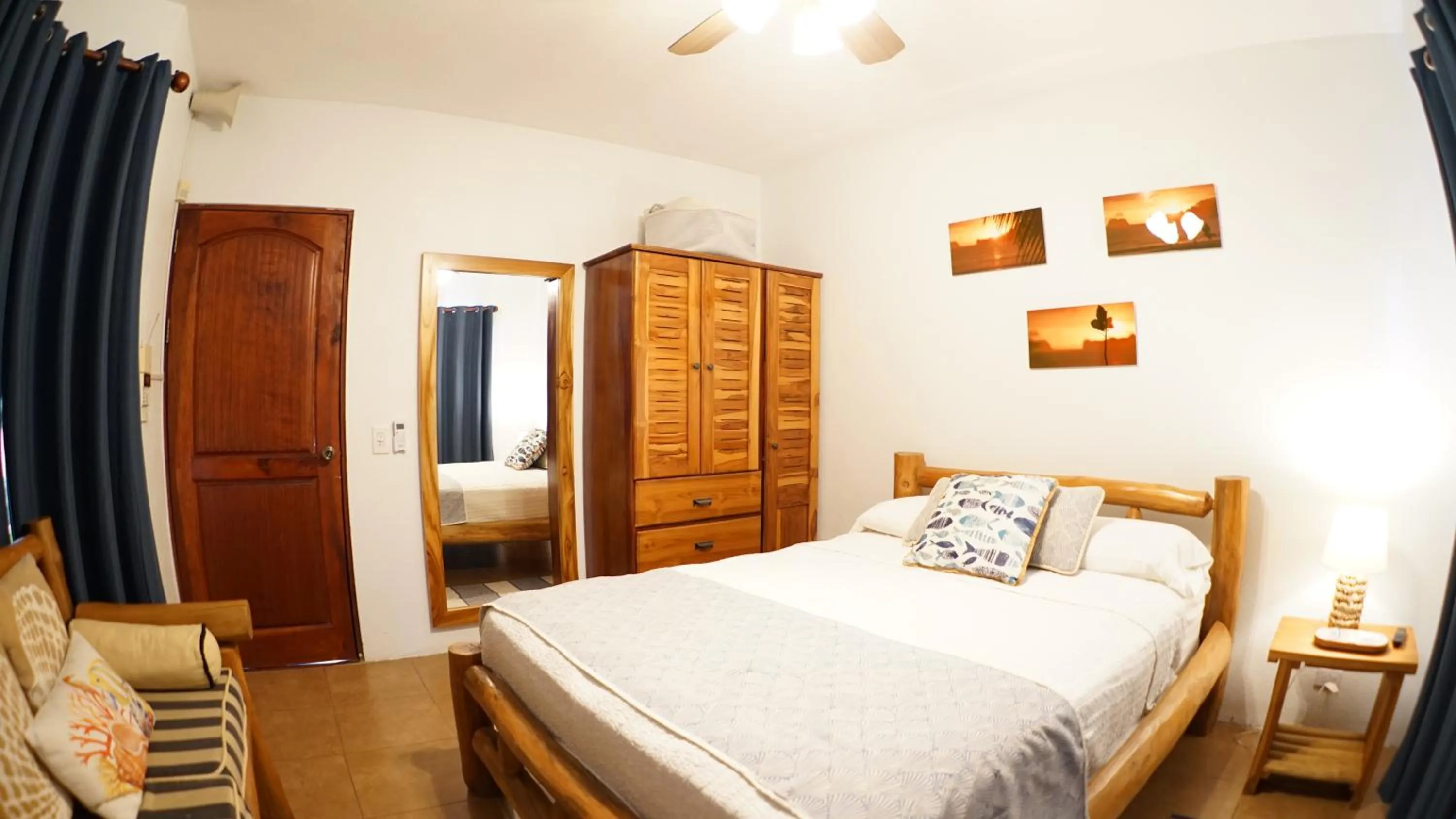 Photo of the whole room, Bed in Villas Welcome to Heaven