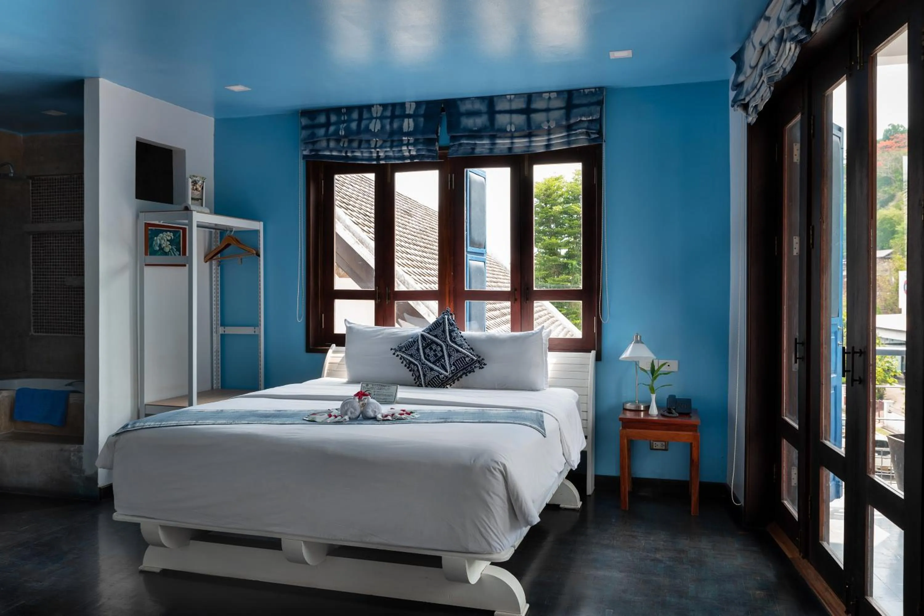 Bed in Indigo House Hotel