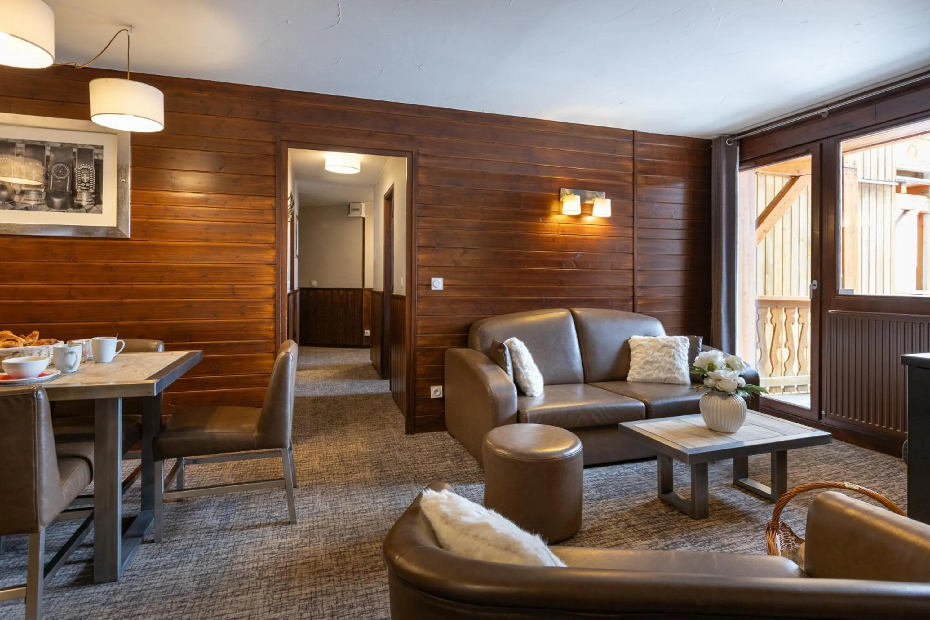 Chalet Val 2400