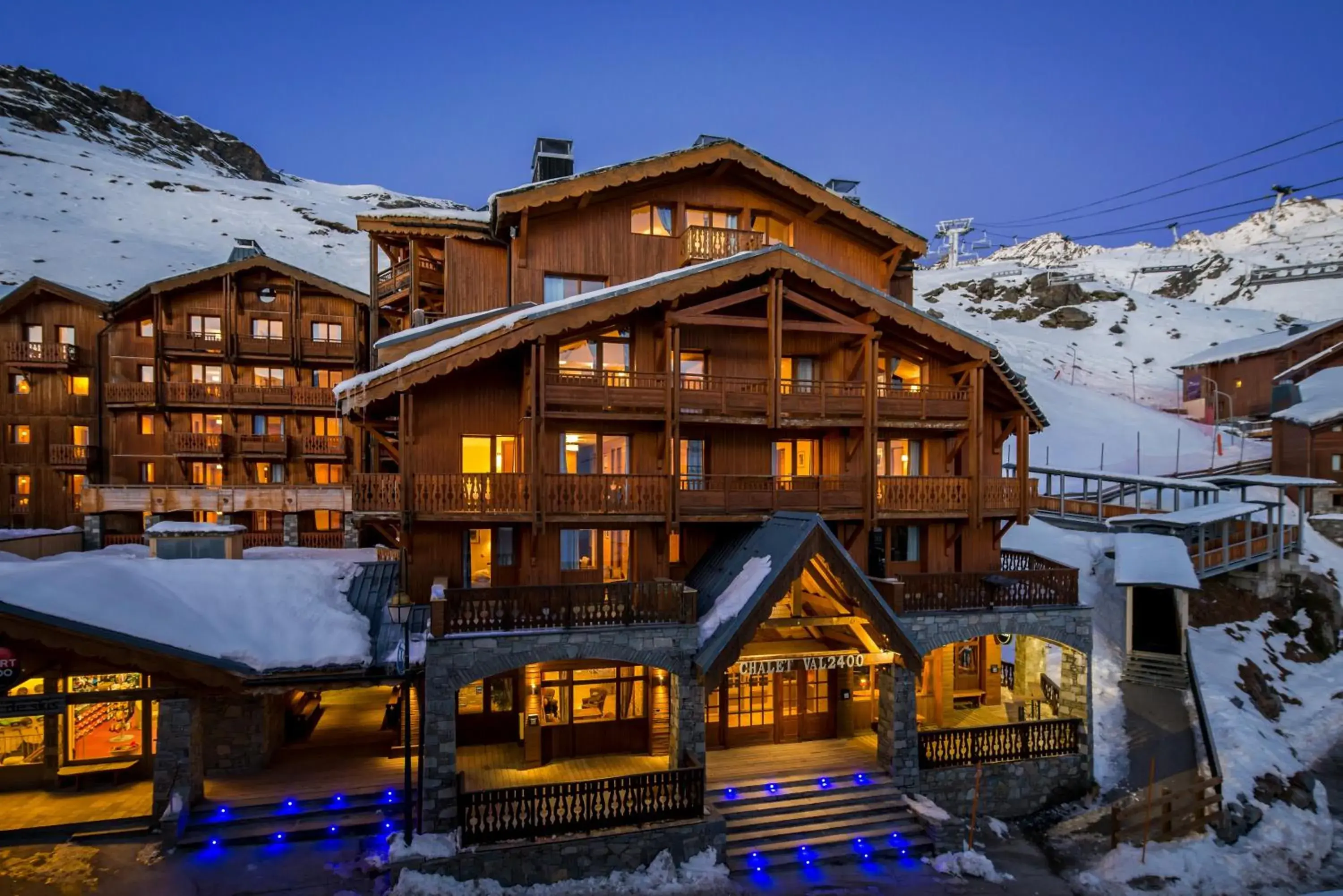 Chalet Val 2400 Chalet Val 2400