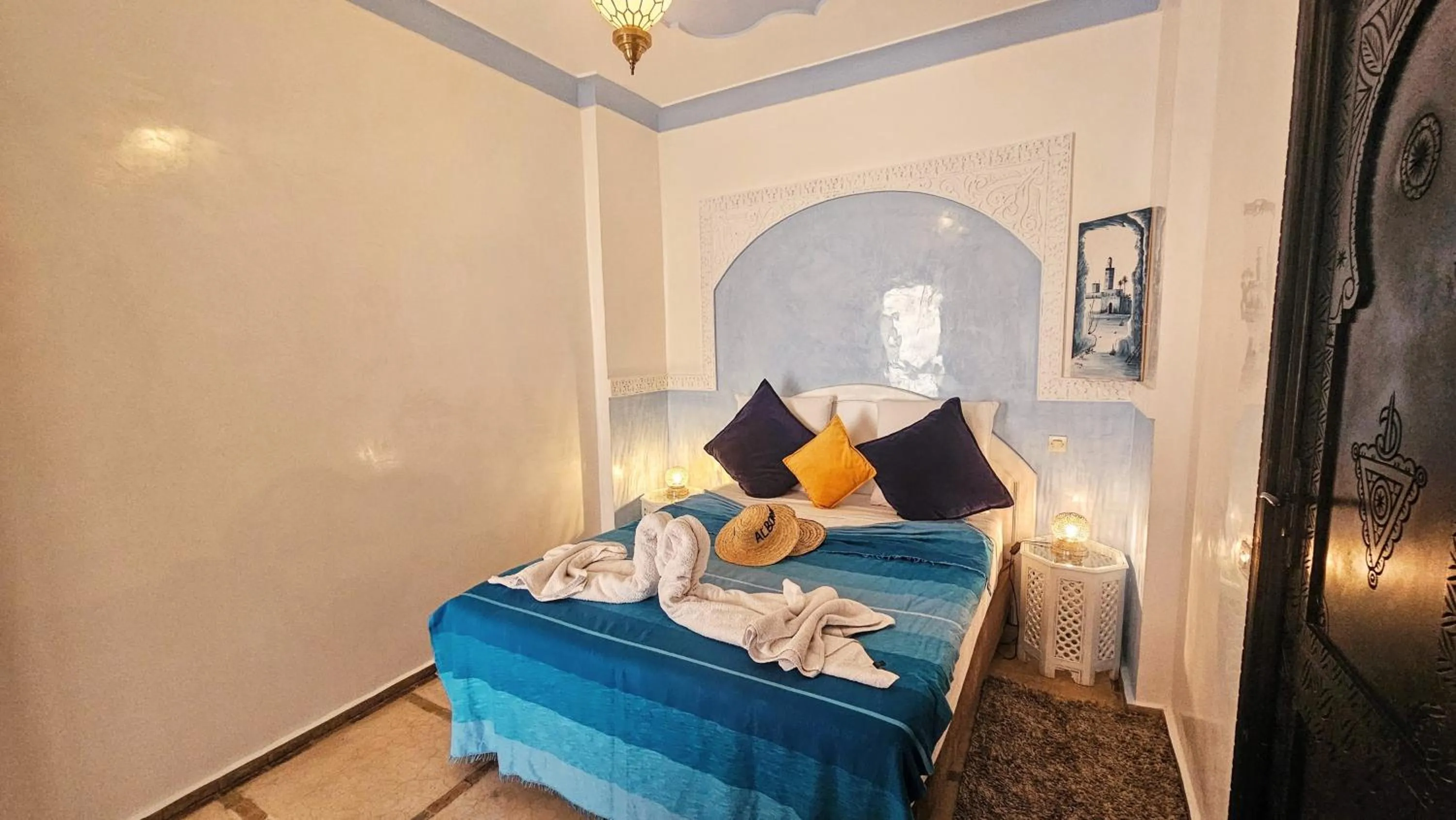 Photo of the whole room, Bed in Riad Alboraq