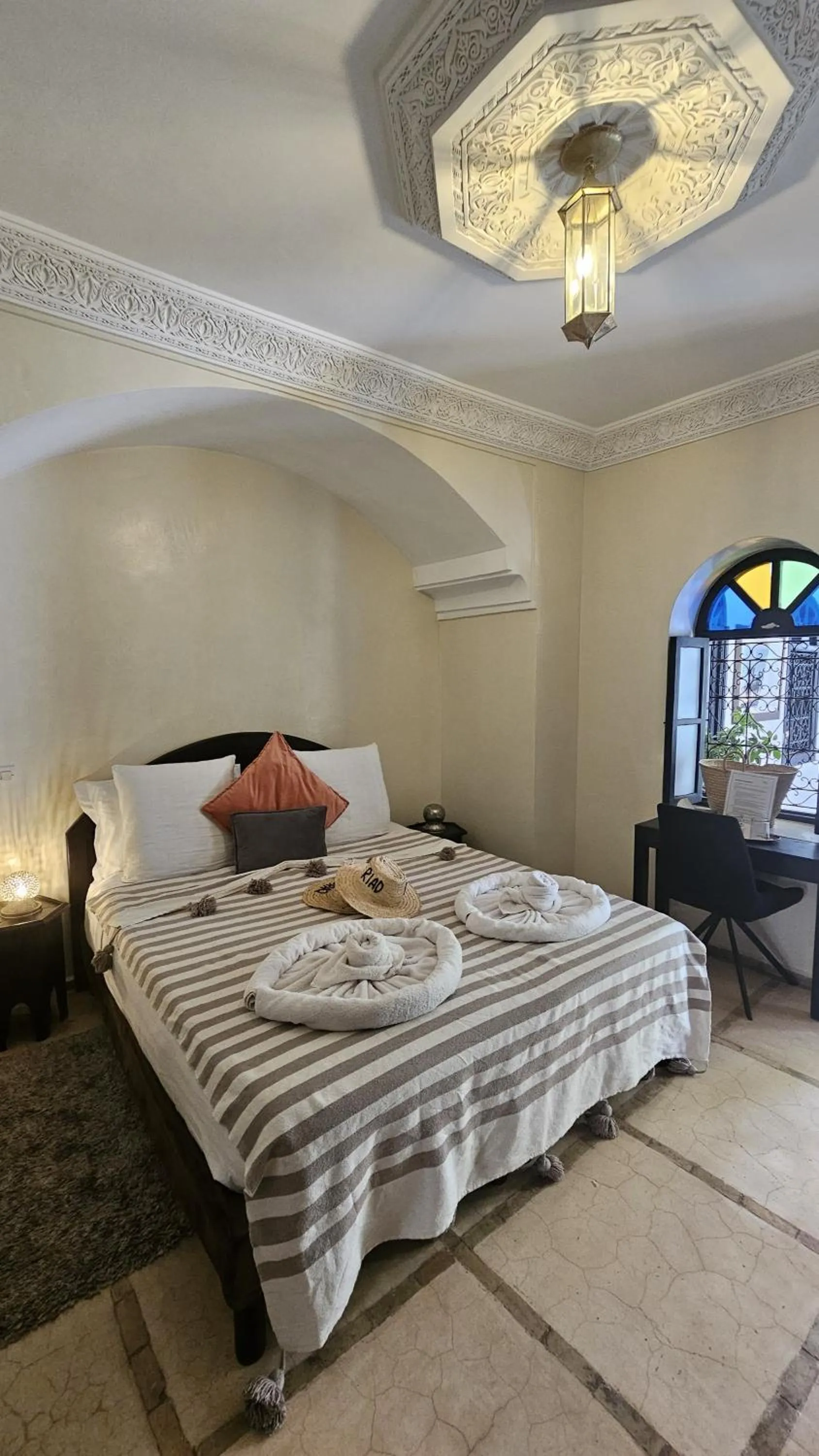 Photo of the whole room, Bed in Riad Alboraq