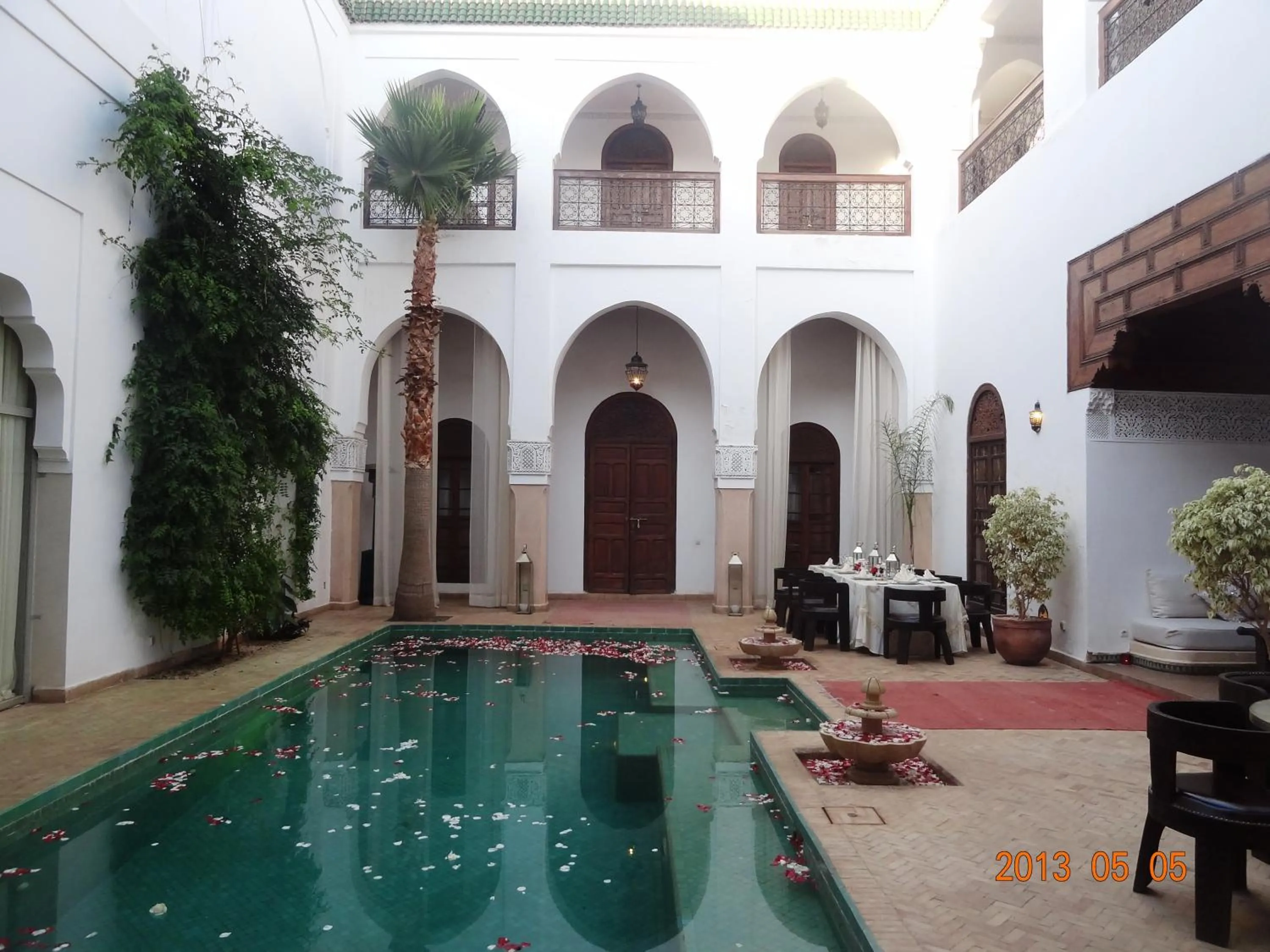 Swimming pool in Riad Shama Suites & Spa