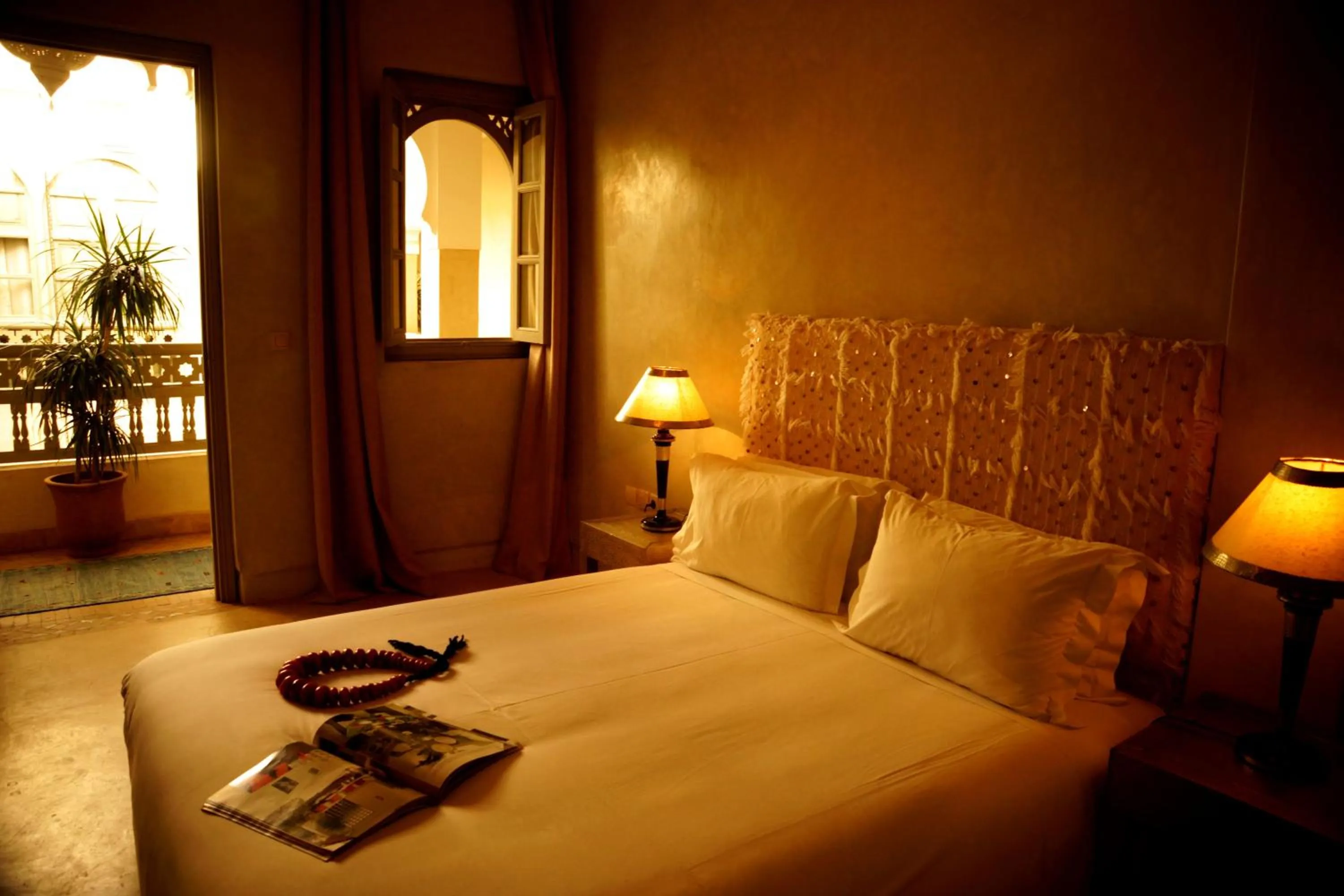 Bed in Riad Shama Suites & Spa