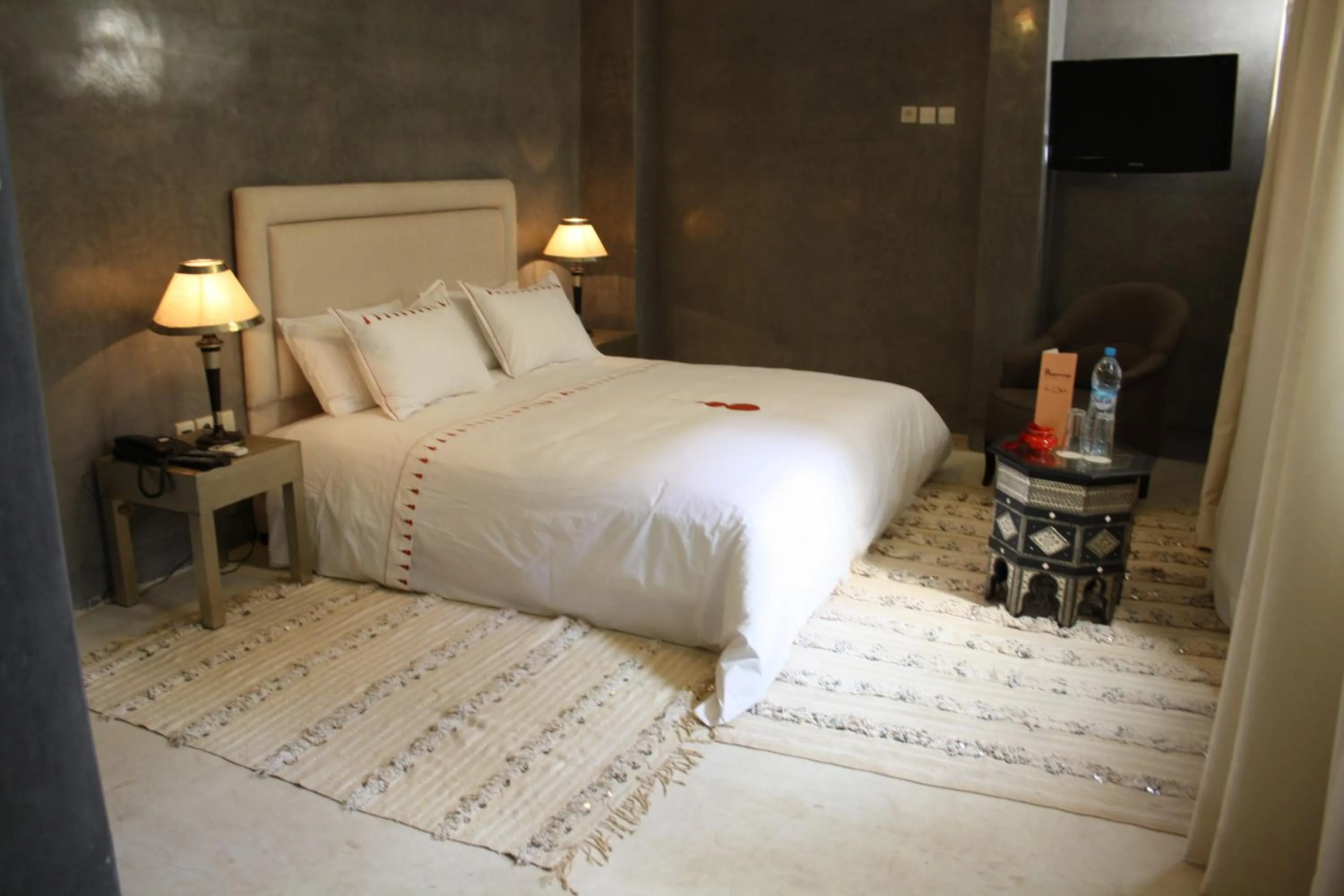 Bed in Riad Shama Suites & Spa