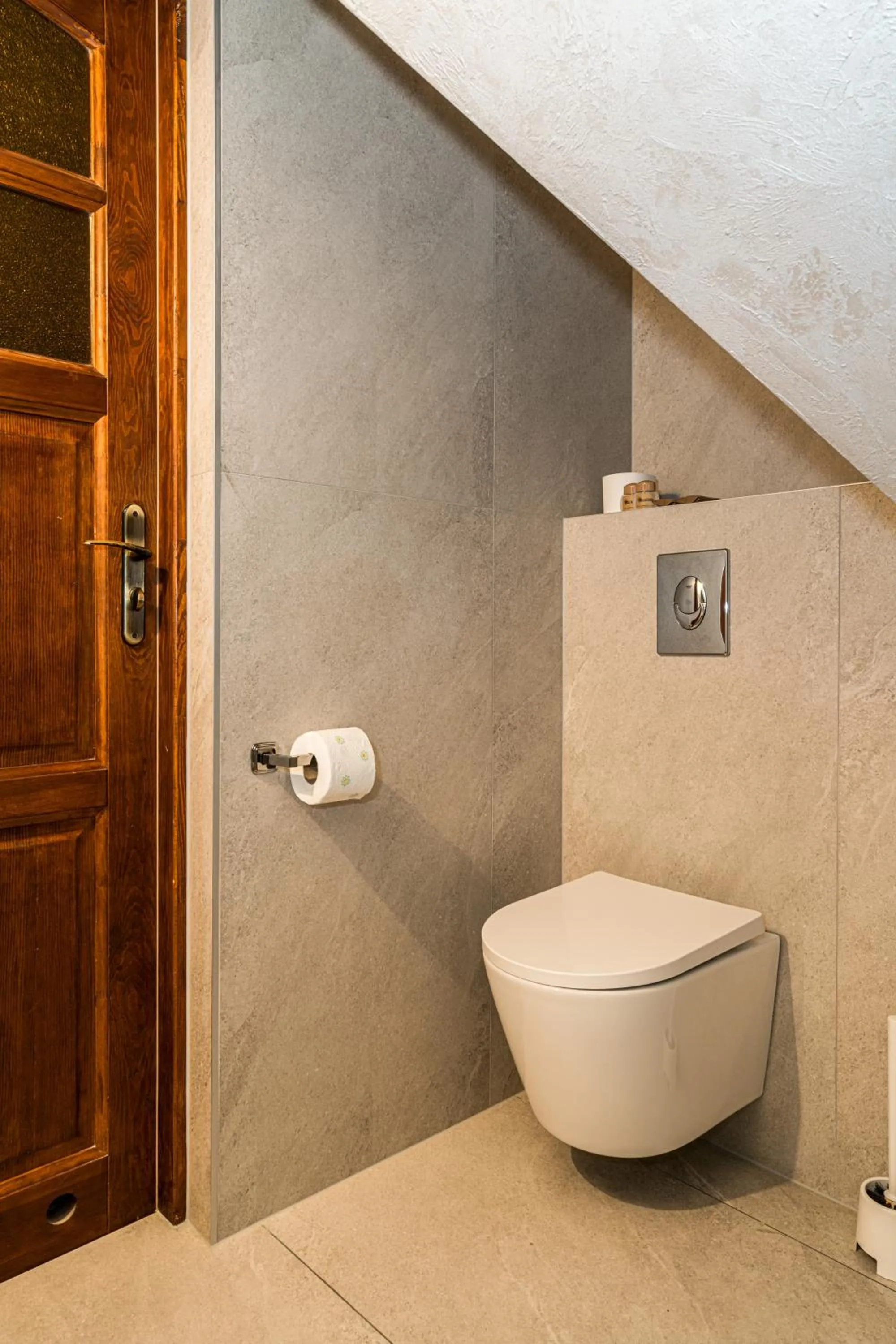 Toilet in Willa Baciarka-basen, sauny i jacuzzi