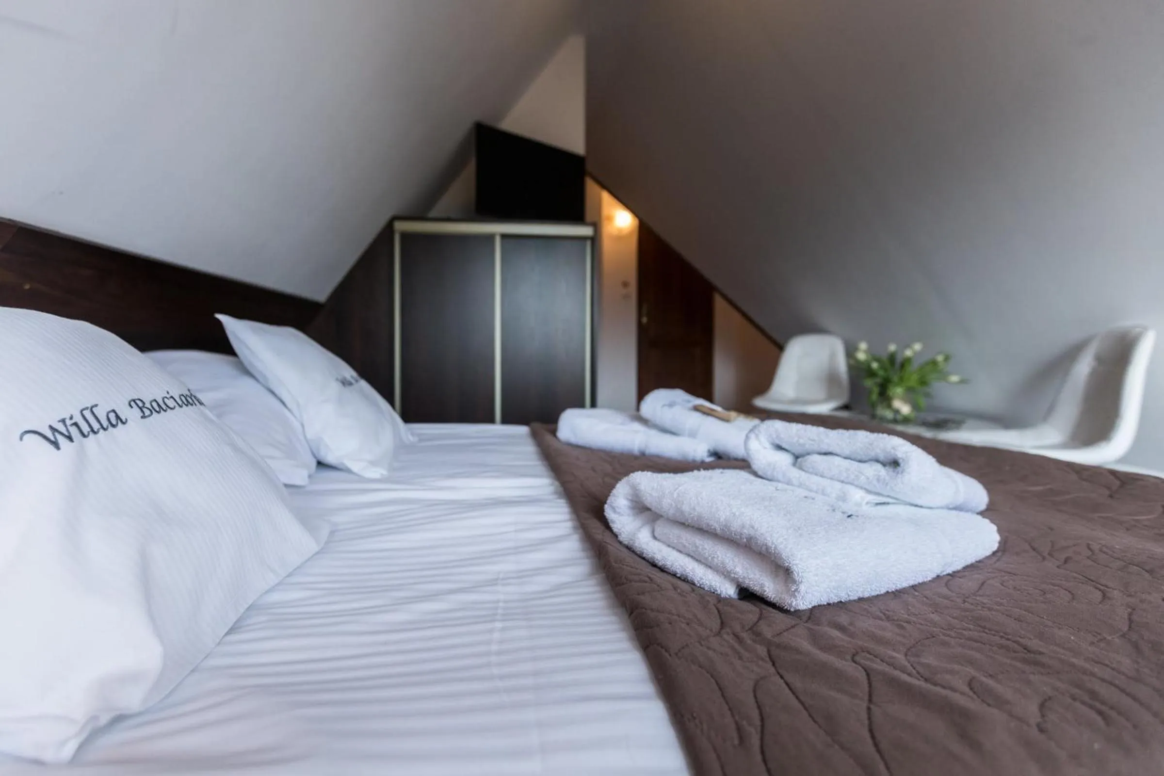 Property building, Bed in Willa Baciarka-basen, sauny i jacuzzi