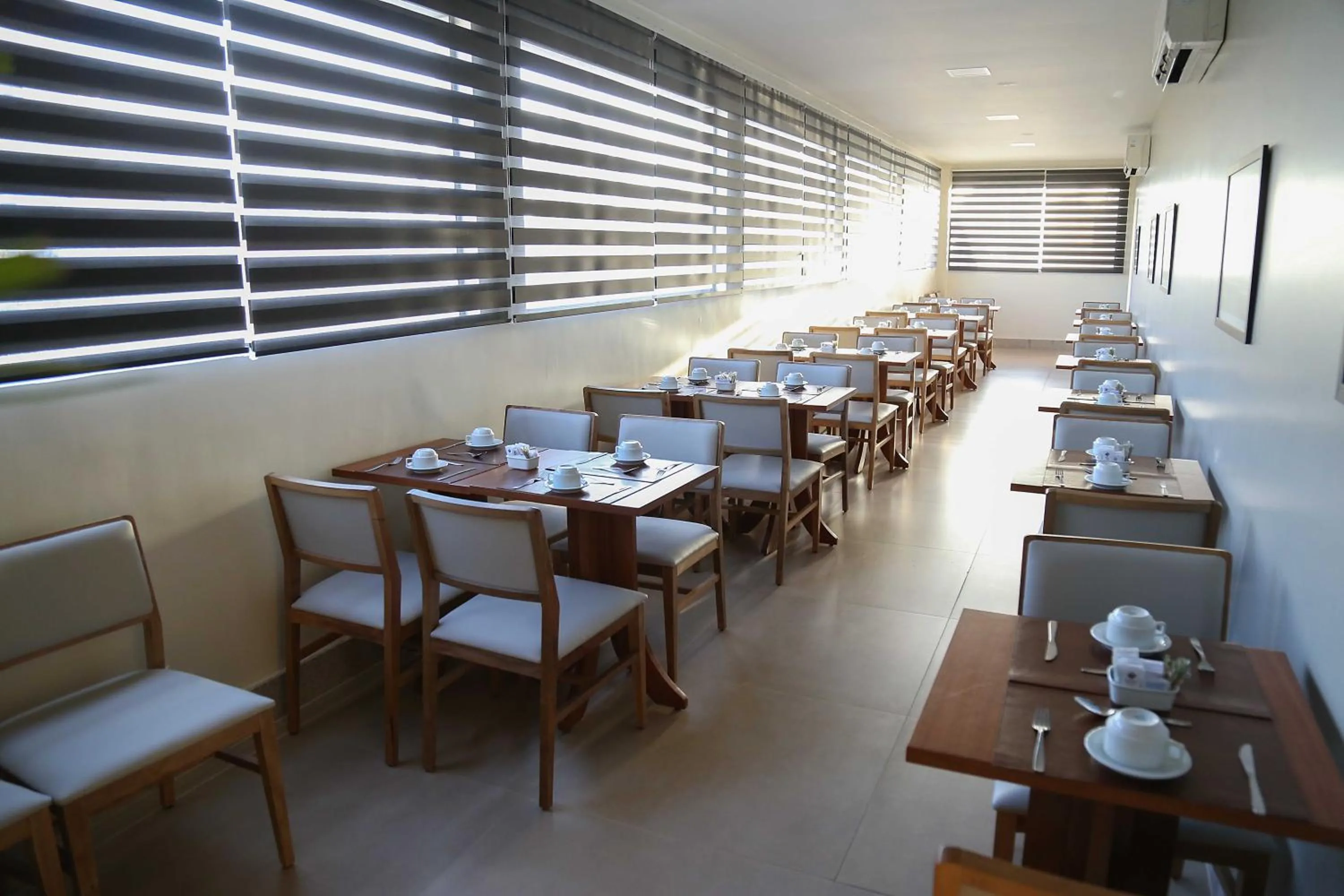 Restaurant/places to eat in Real Praia Hotel