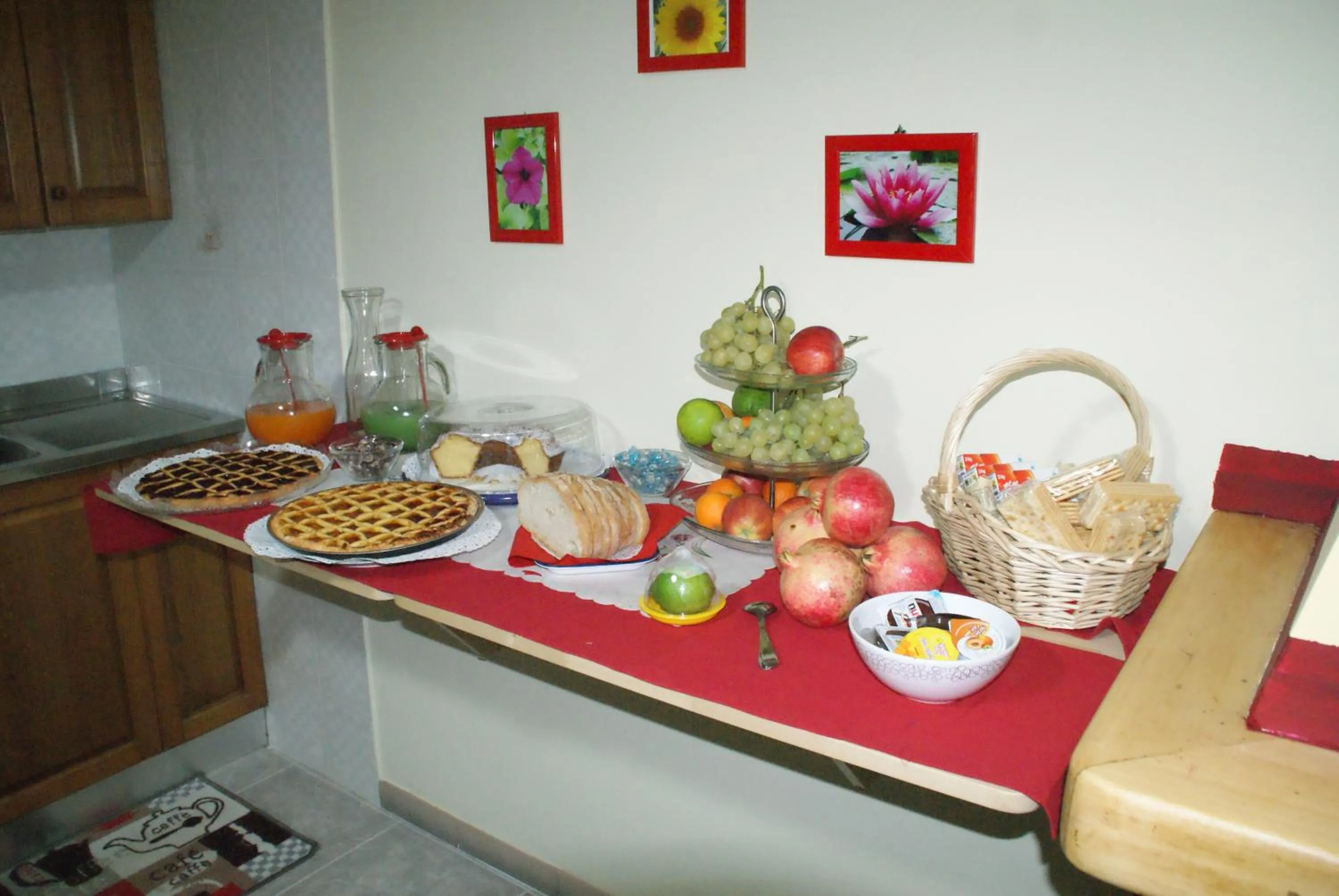 Italian breakfast in Bed&Breakfast degli ulivi