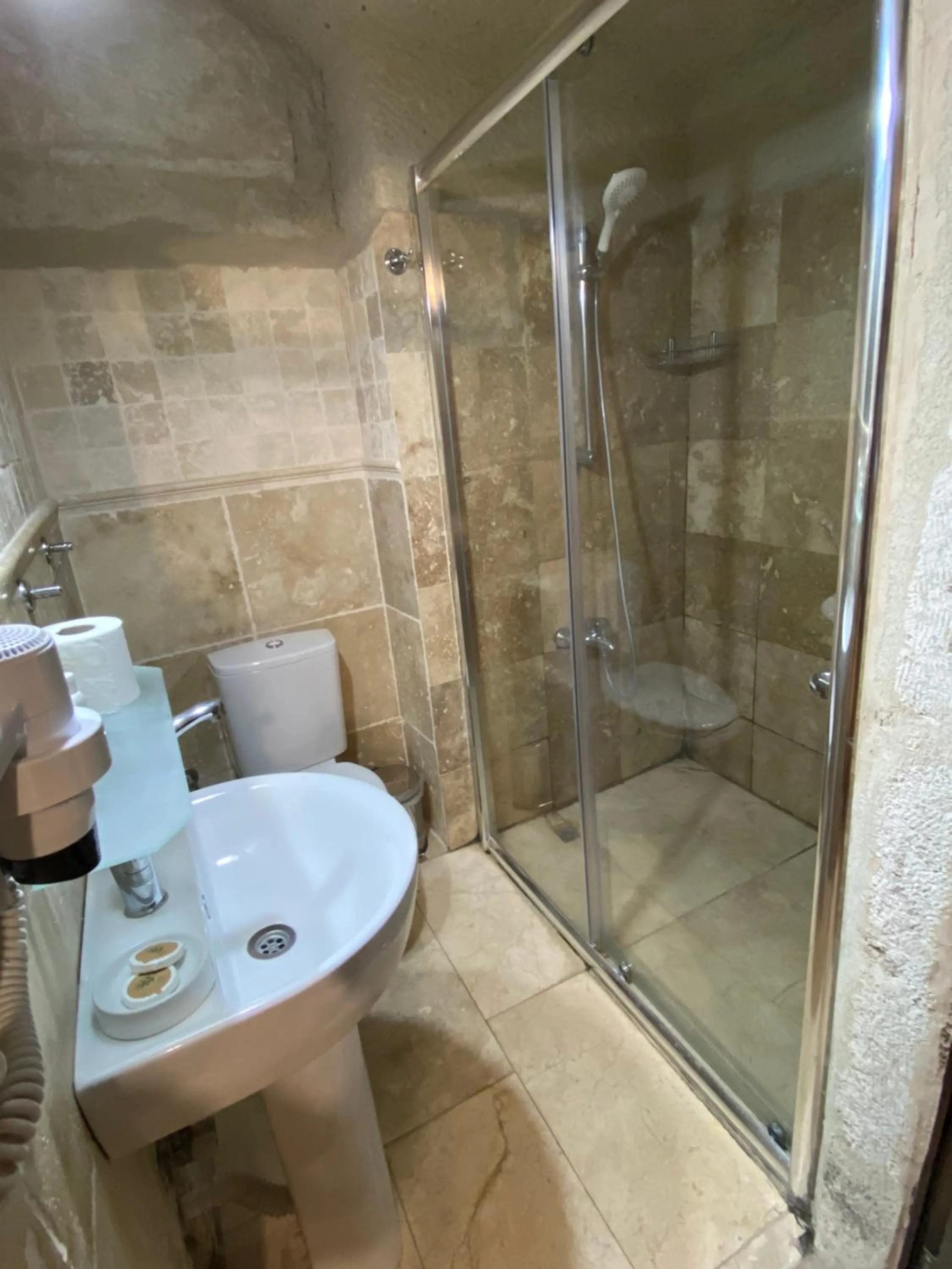 Shower in Turquaz Cave Hotel