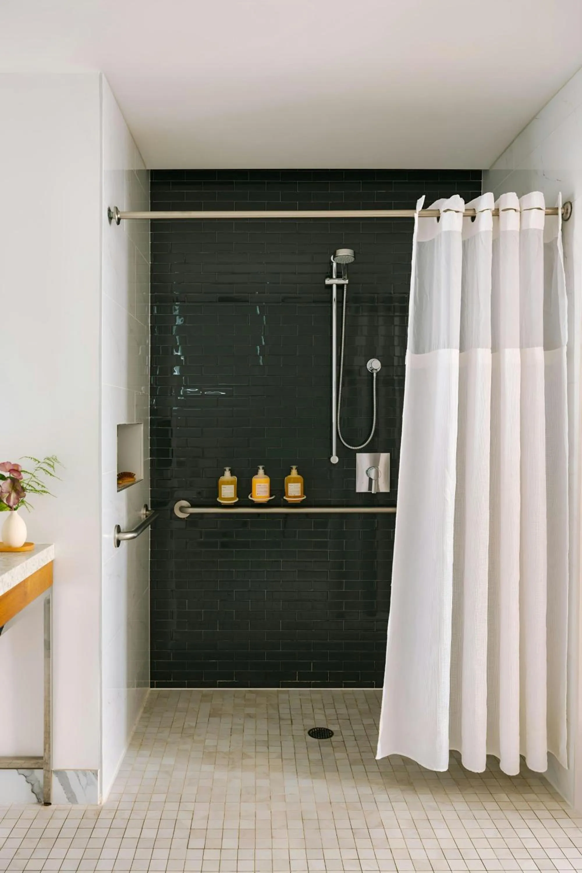 Bathroom in The Circ Hotel Hollywood, Sonder by Marriott Bonvoy