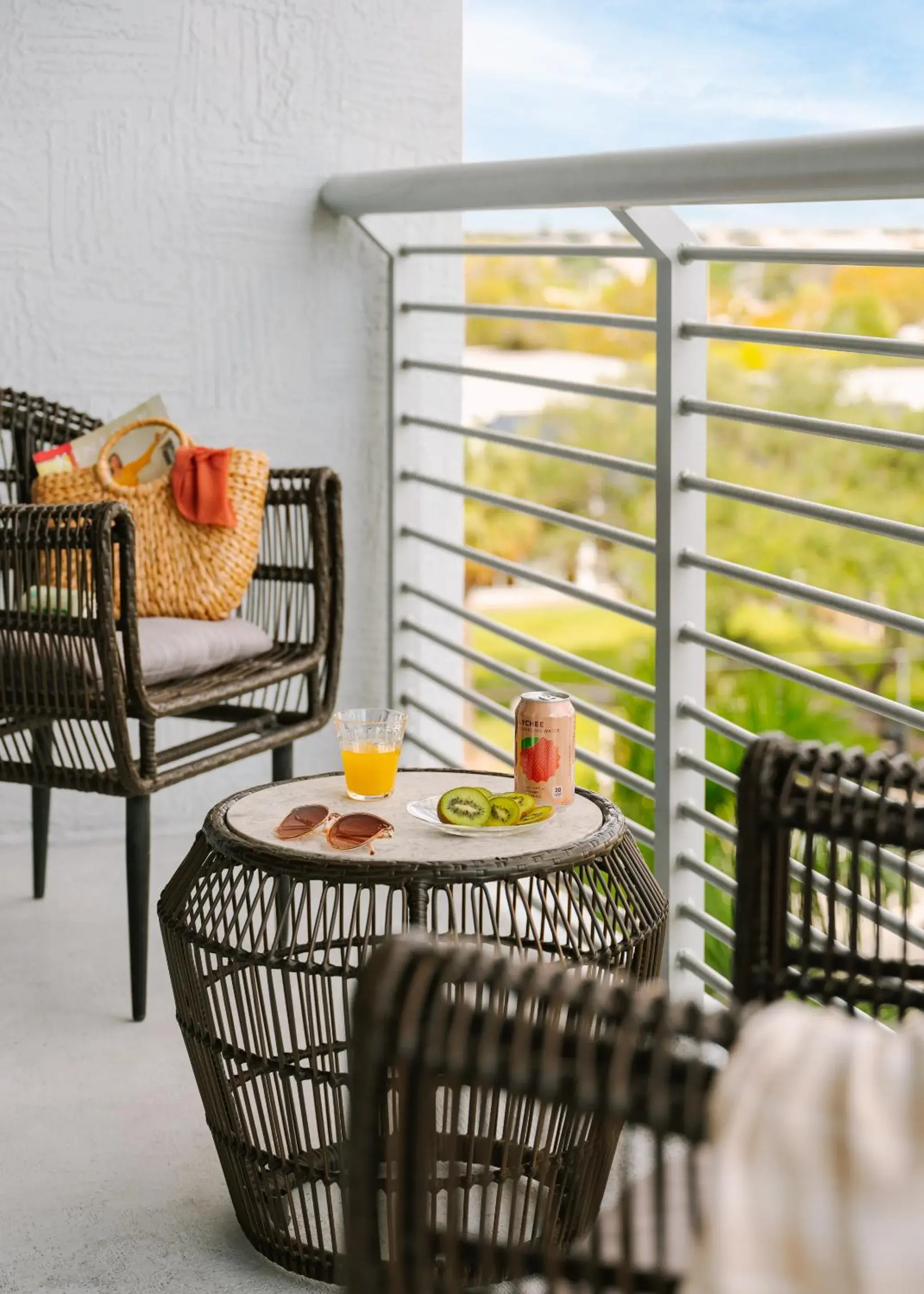 Living room in The Circ powered by Sonder Living room in The Circ powered by Sonder