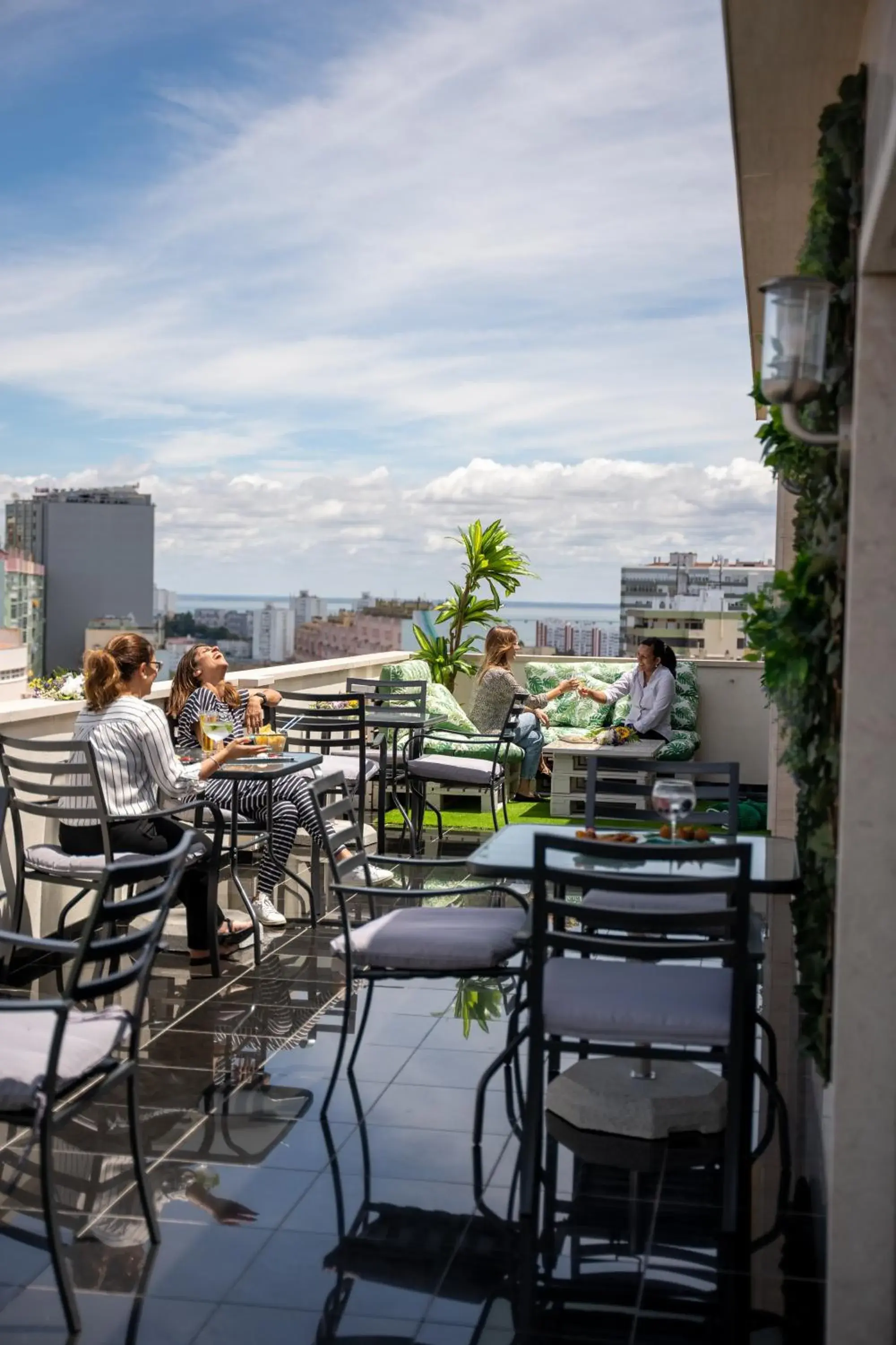 Restaurant/places to eat in Hotel DAH - Dom Afonso Henriques Restaurant/places to eat in Hotel DAH - Dom Afonso Henriques