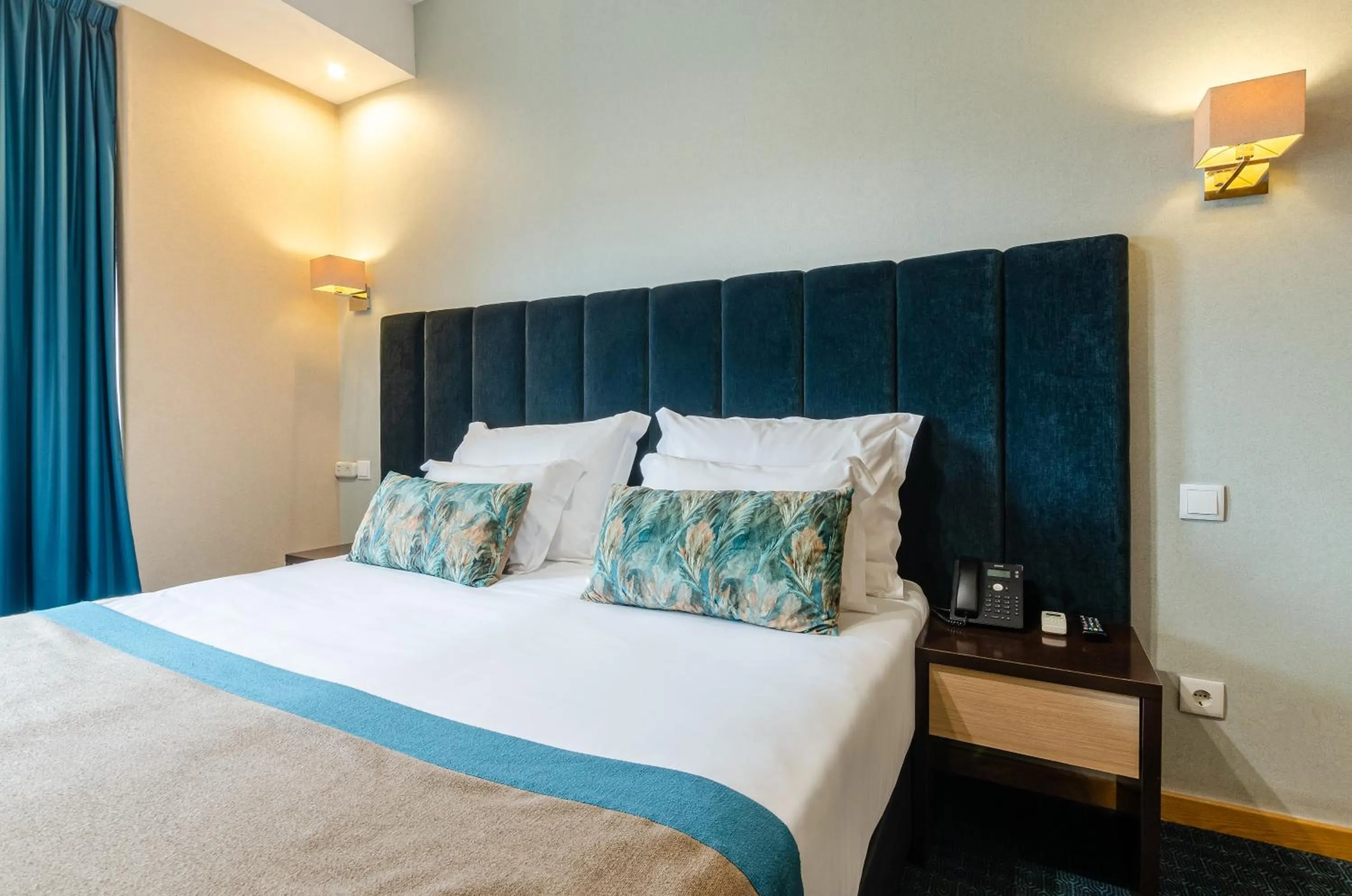 Bedroom, Bed in Hotel DAH - Dom Afonso Henriques