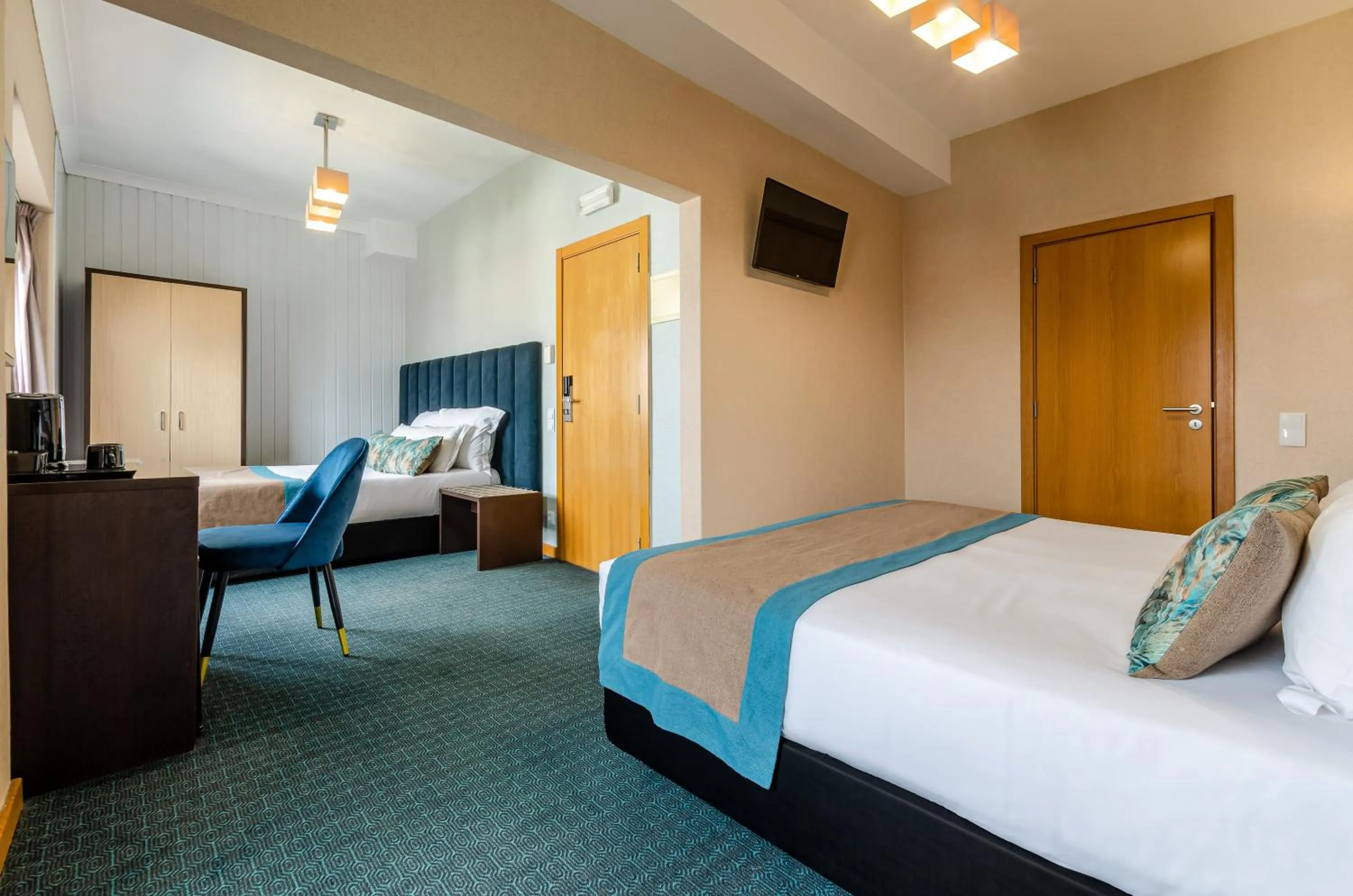 Bedroom, Bed in Hotel DAH - Dom Afonso Henriques