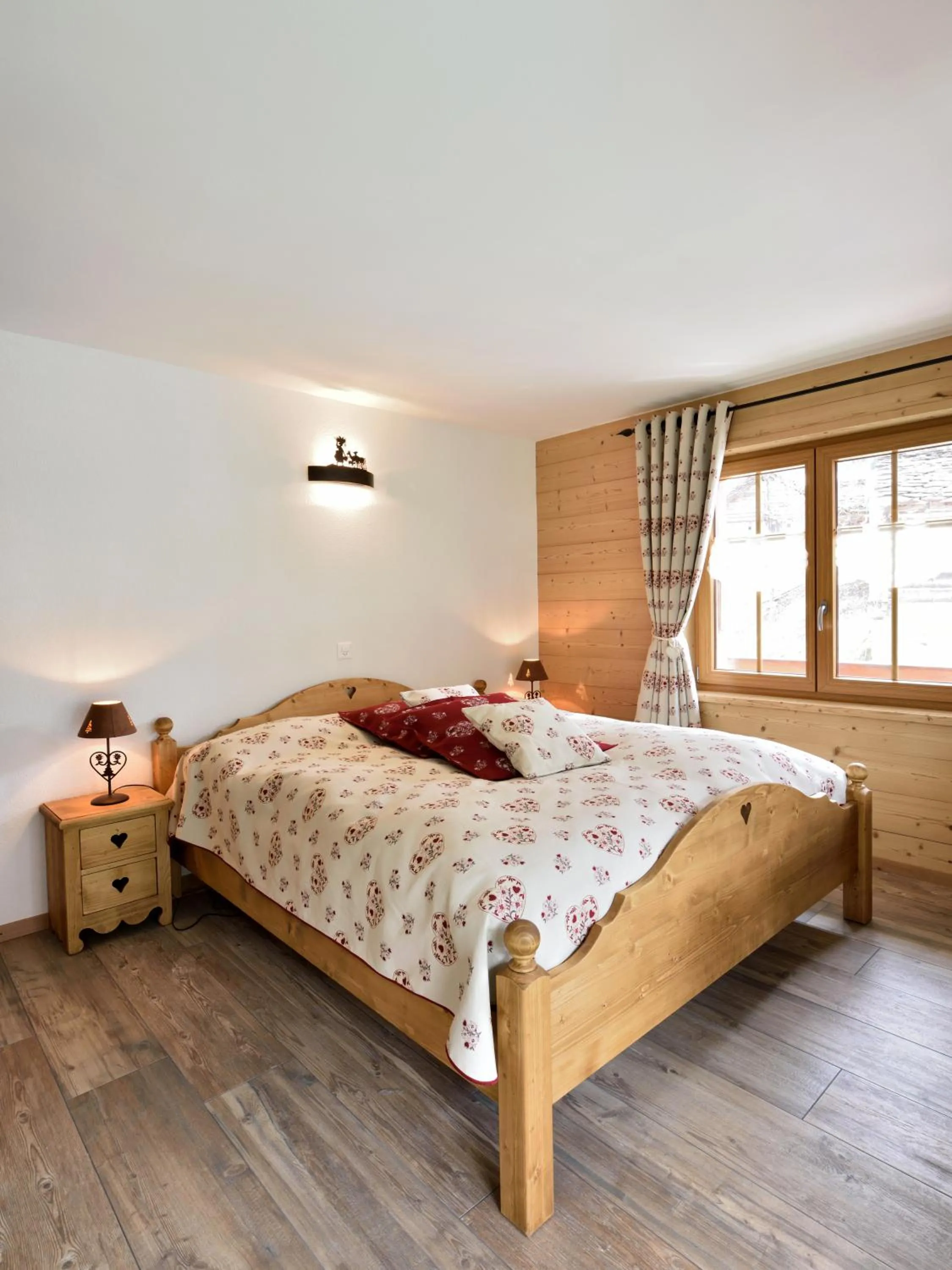 Bedroom, Bed in Hotel Les Mélèzes