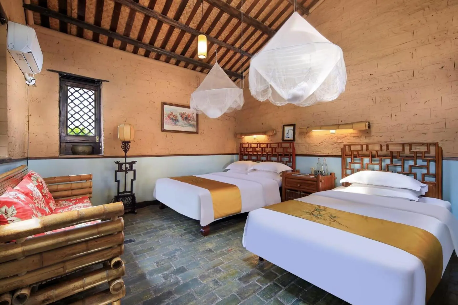 Photo of the whole room, Bed in Yangshuo Village Inn Boutique Hotel