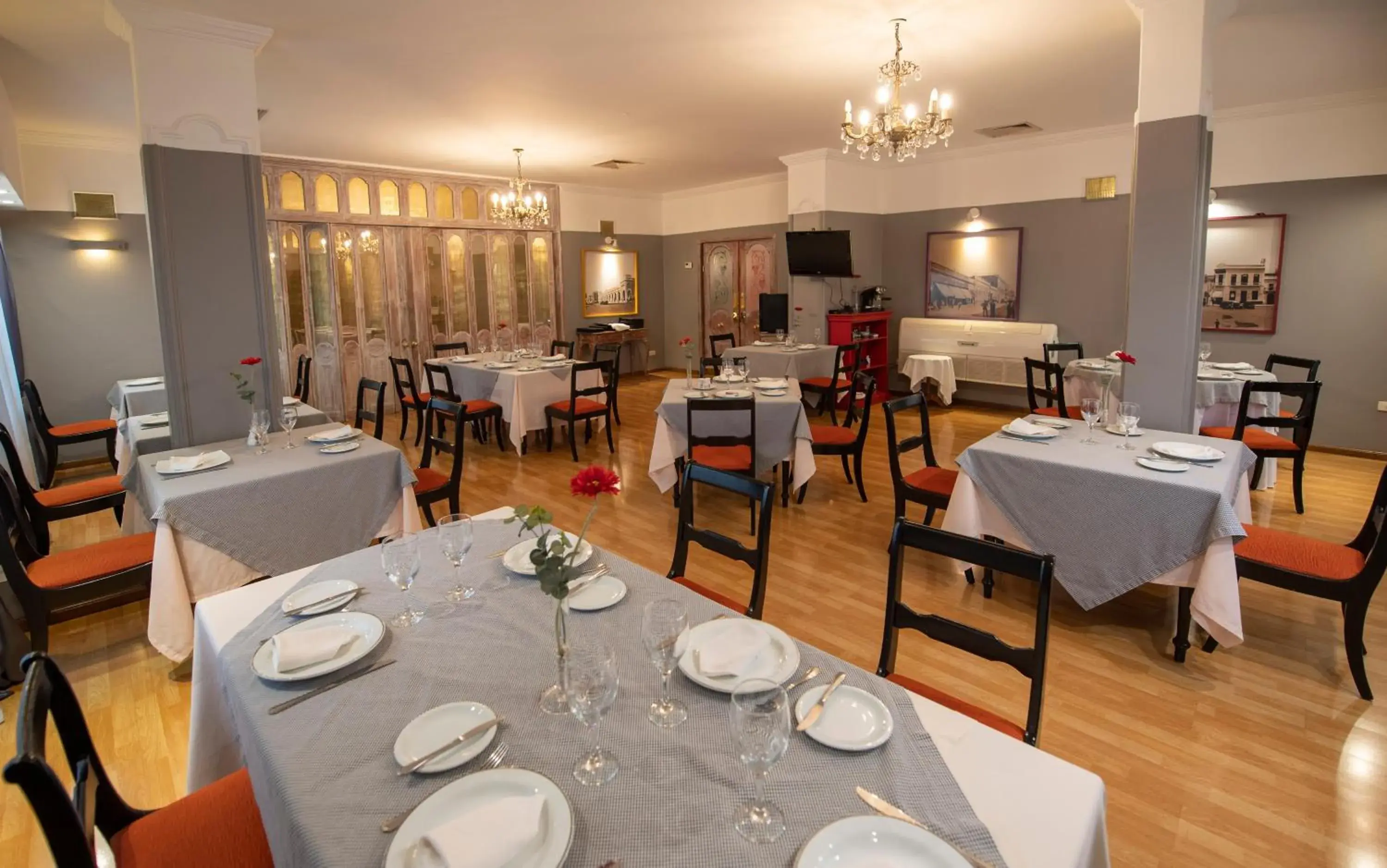 Restaurant/places to eat in Hotel Cecilia Restaurant/places to eat in Hotel Cecilia