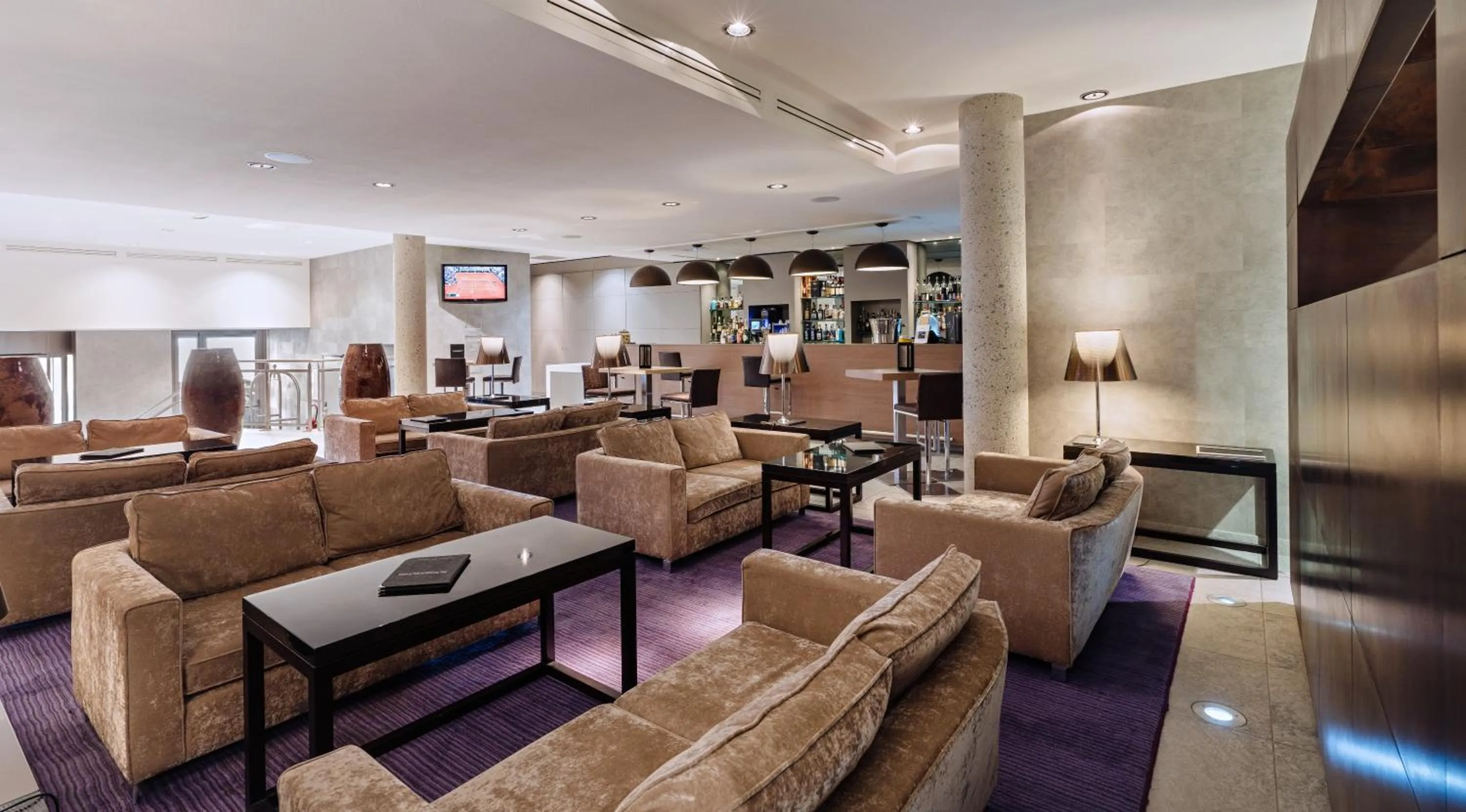 Lounge or bar in Spa Marin Du Val Andre Thalasso Resort
