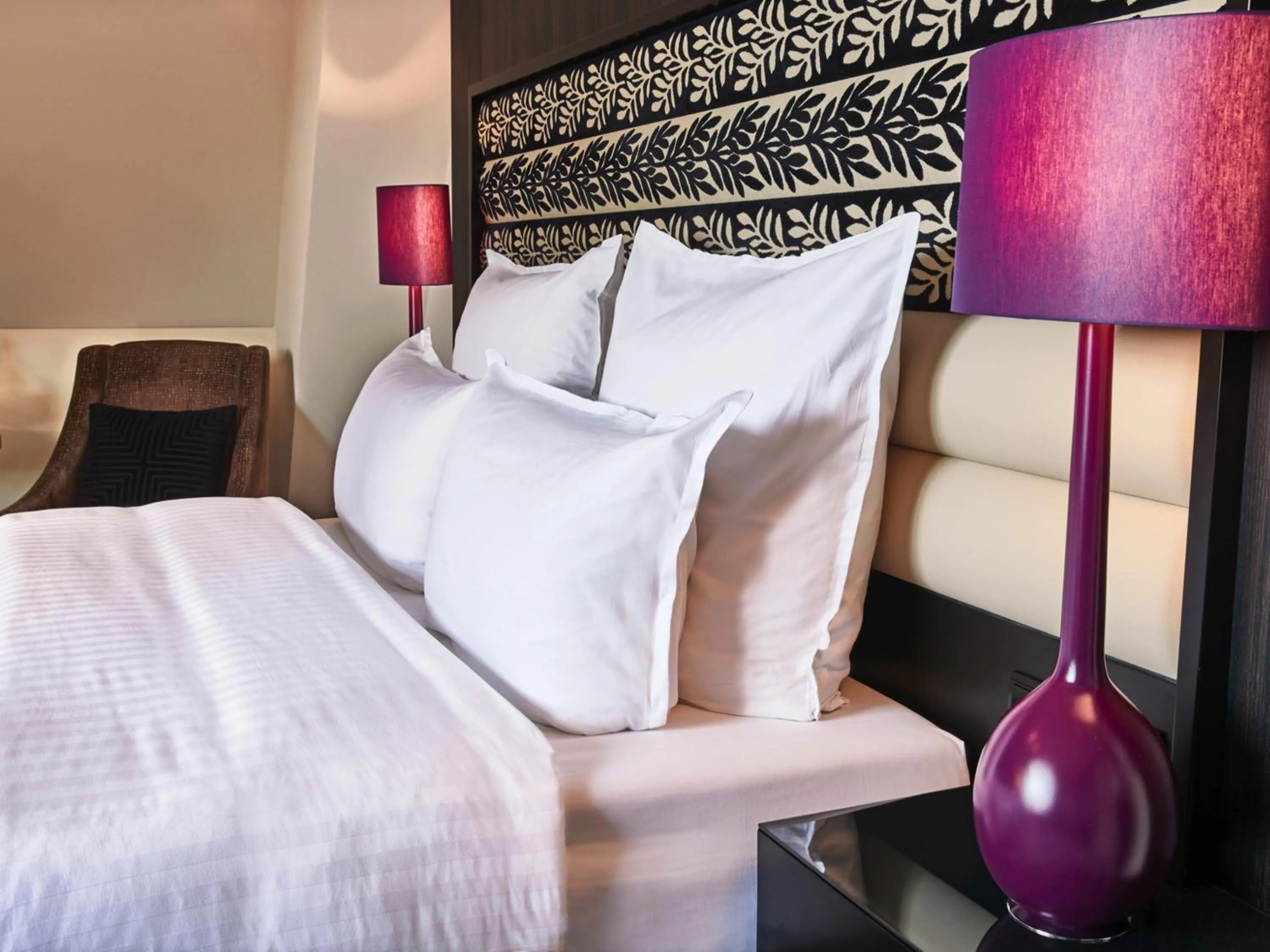 Bed in Steigenberger Icon Grandhotel Handelshof Leipzig