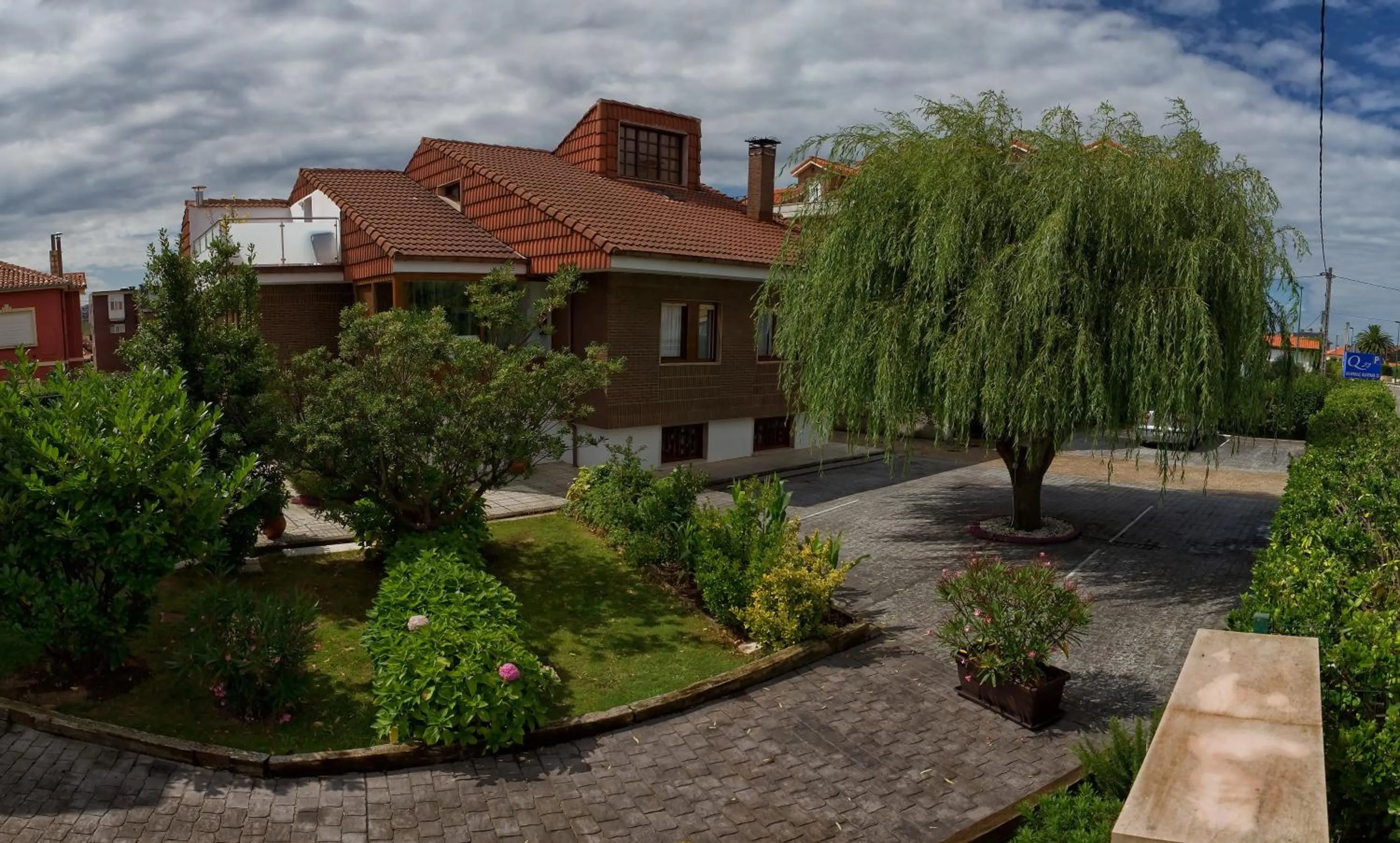 Facade/entrance in Quintana 23