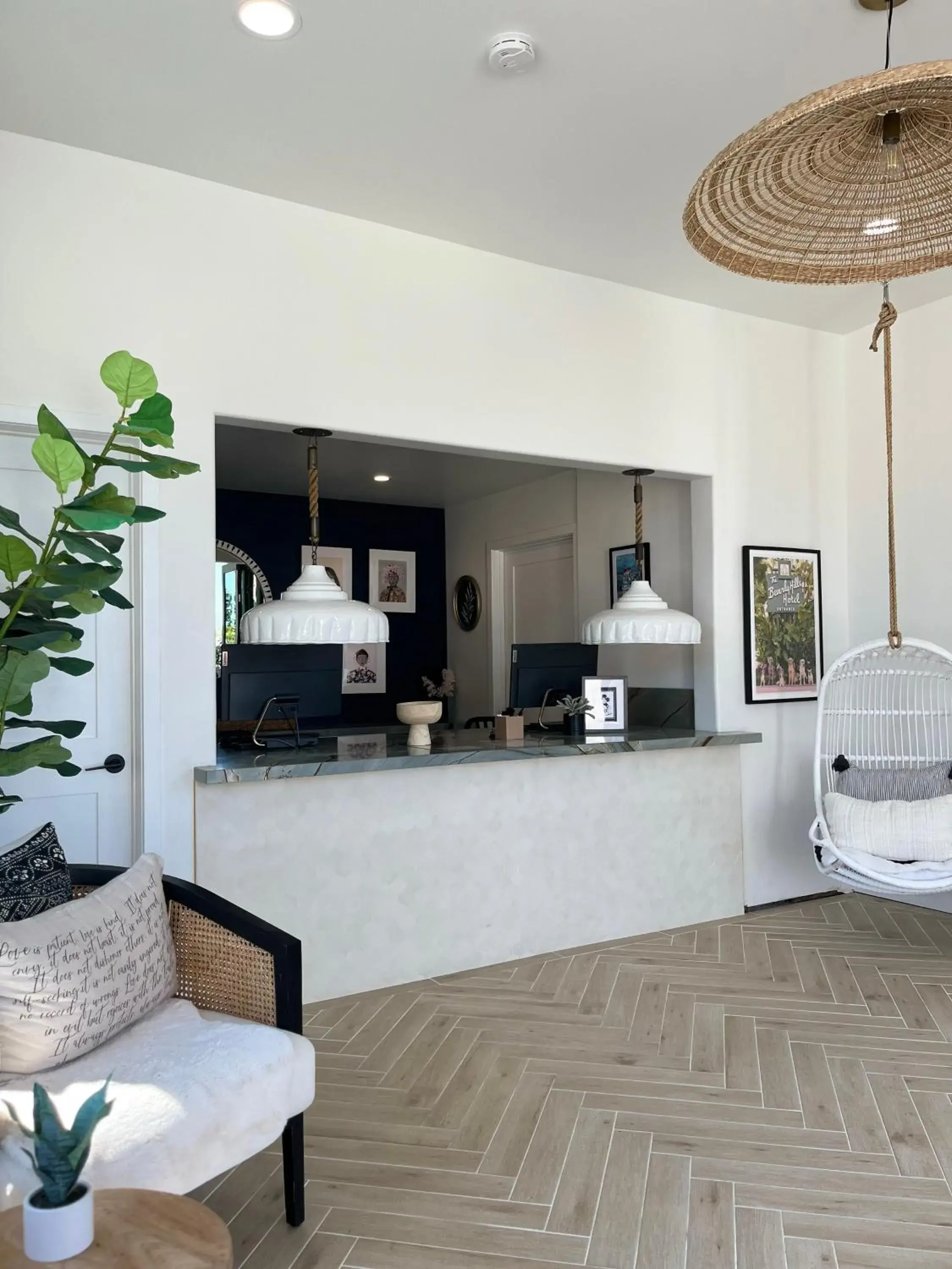 Property building in Anaheim Maingate Inn Property building in Anaheim Maingate Inn