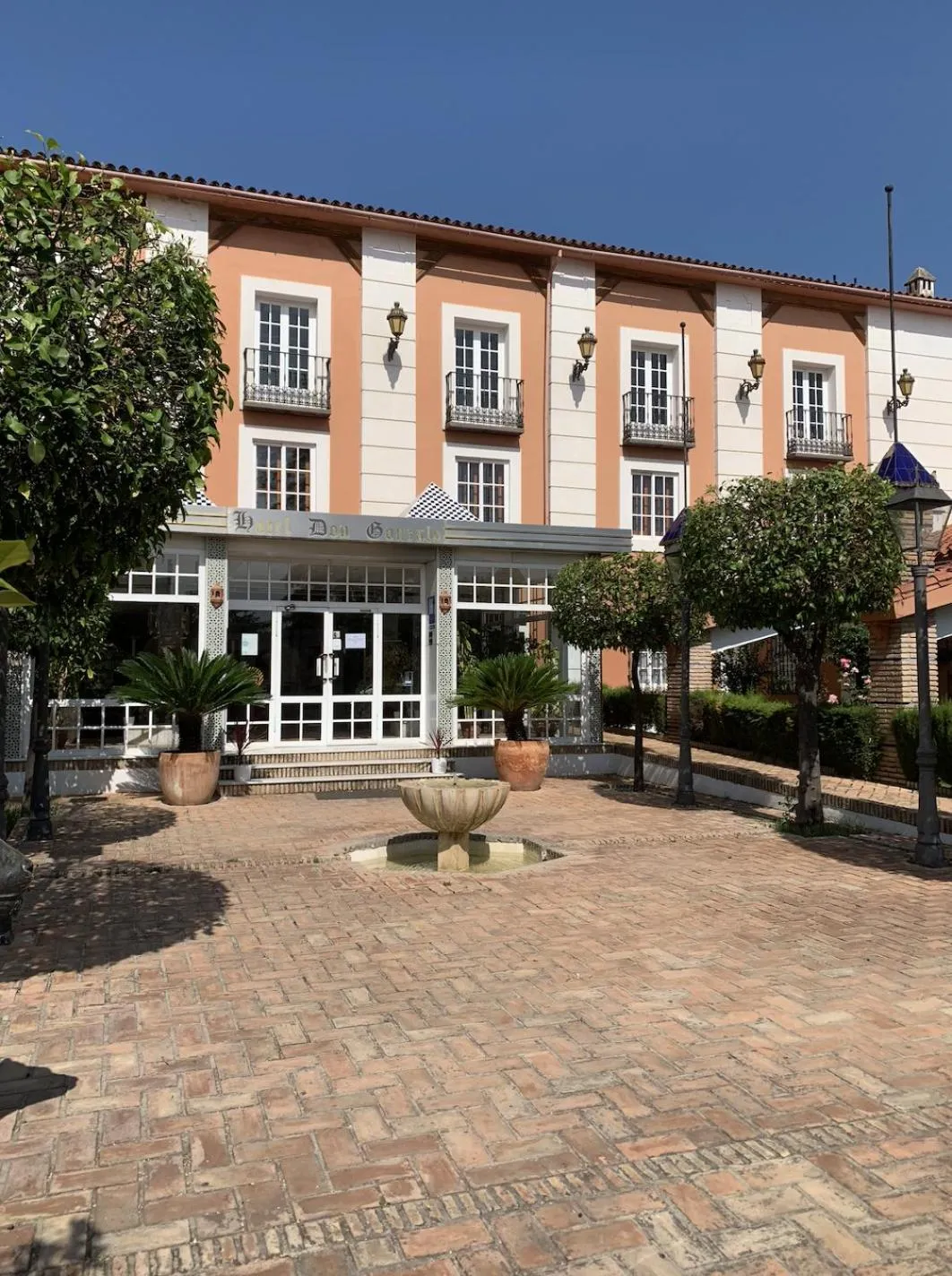 Facade/entrance in Hotel Don Gonzalo