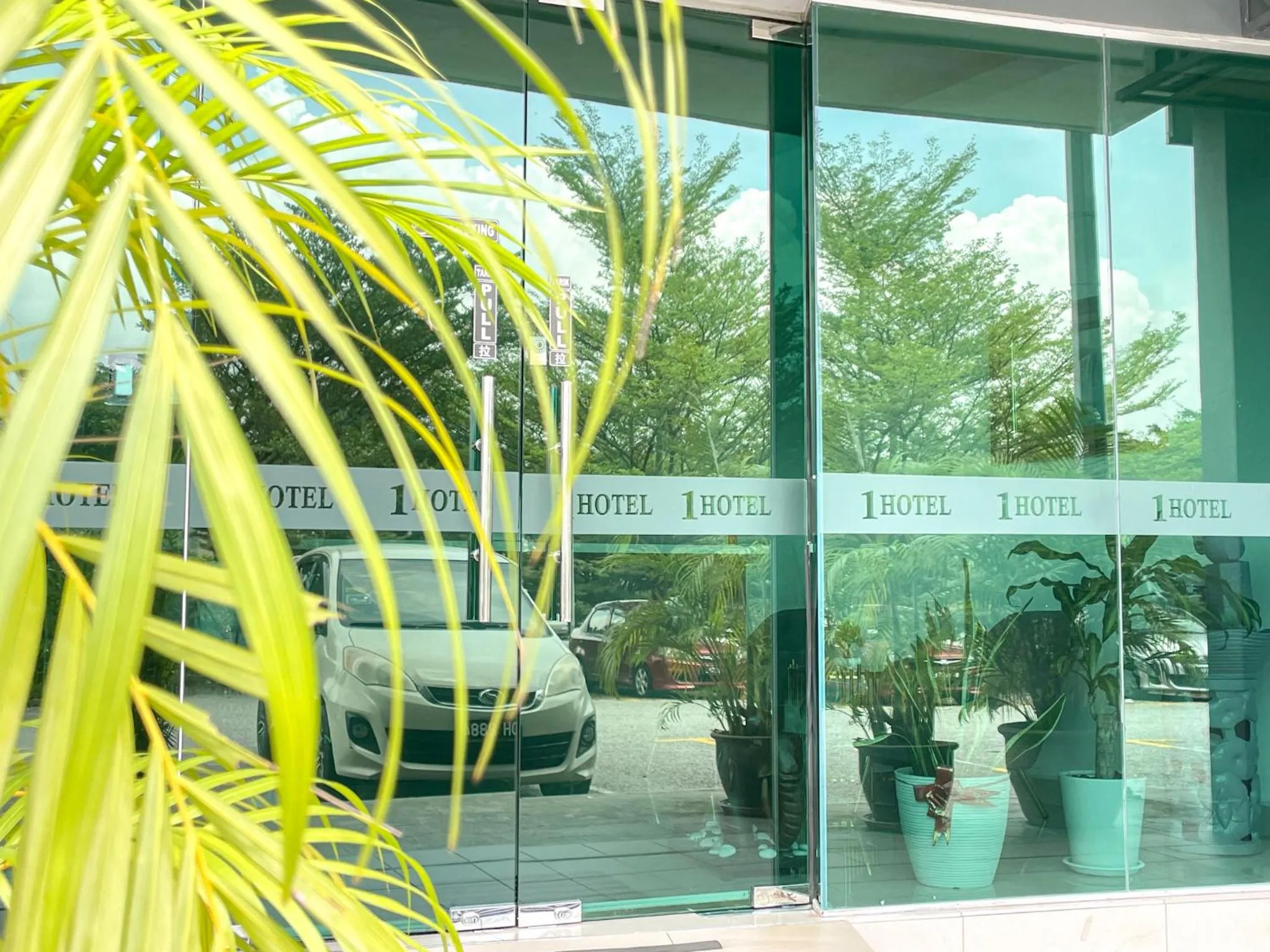 Facade/entrance in 1 Hotel Mahkota Cheras