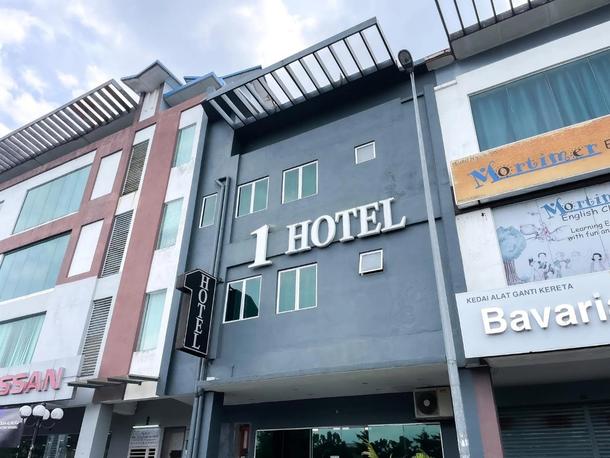 Property building in 1 Hotel Mahkota Cheras