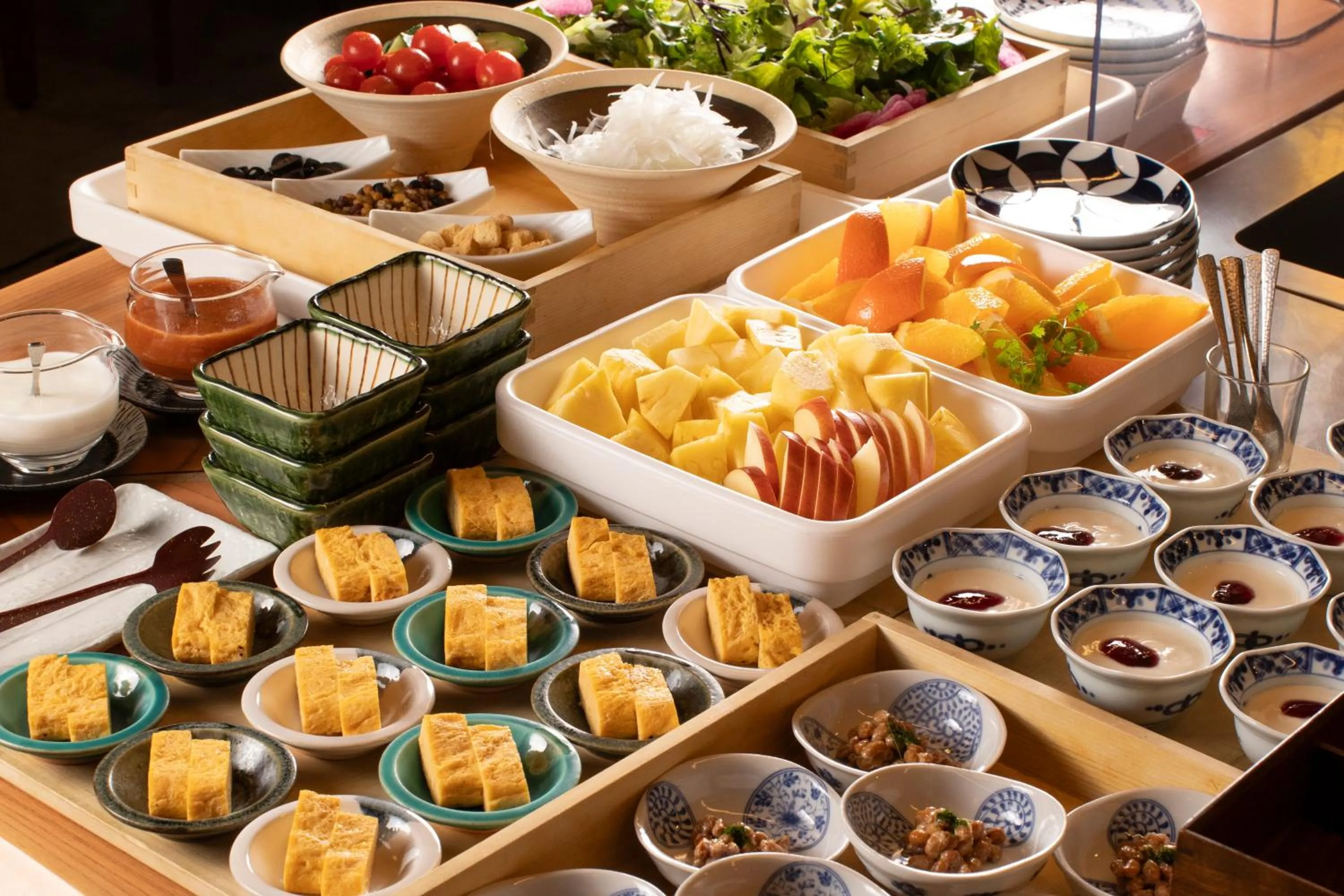 Buffet breakfast in Kutsukake Stay Naka-Karuizawa