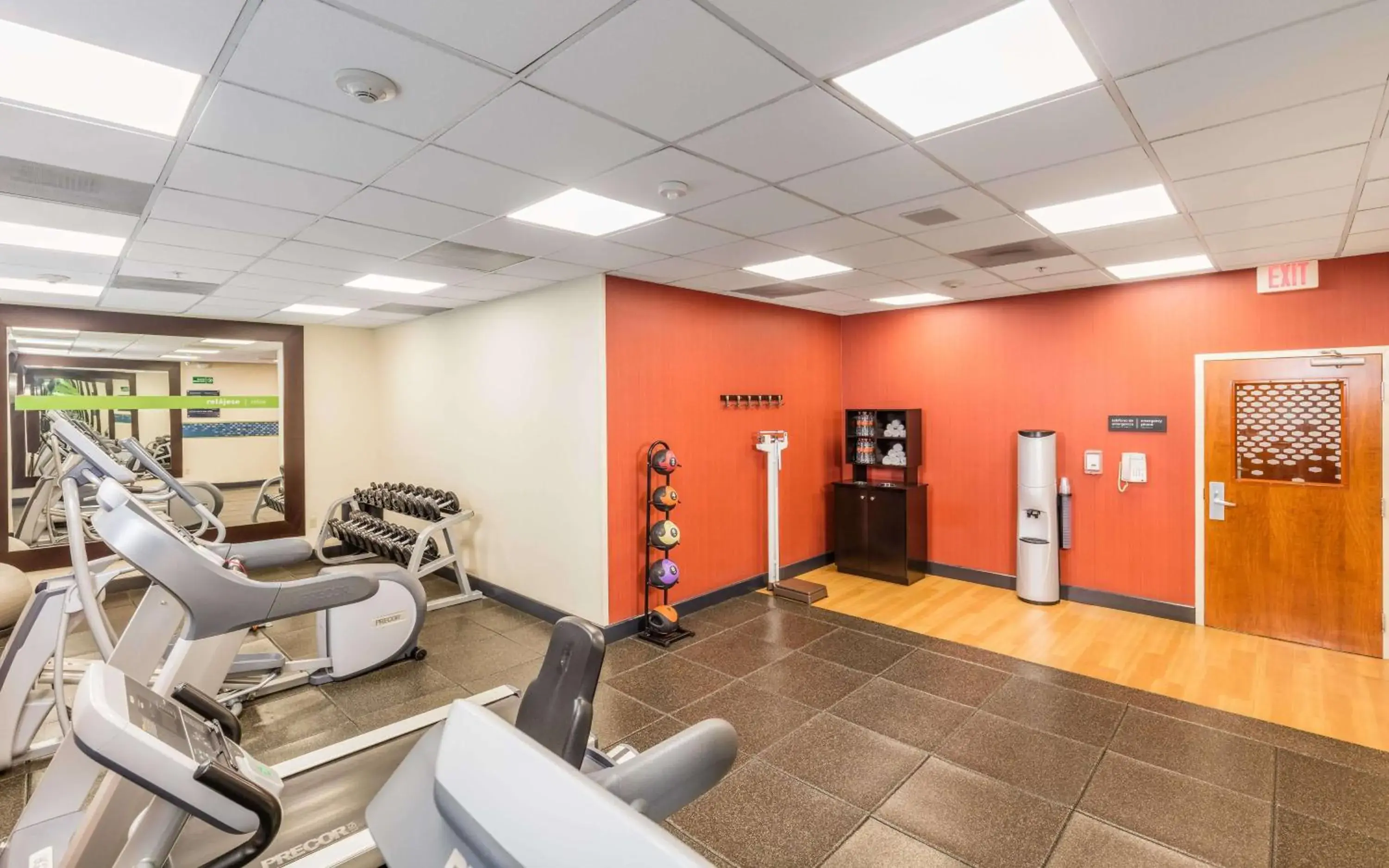 Fitness centre/facilities in Hampton by Hilton Queretaro Tecnologico Fitness centre/facilities in Hampton by Hilton Queretaro Tecnologico