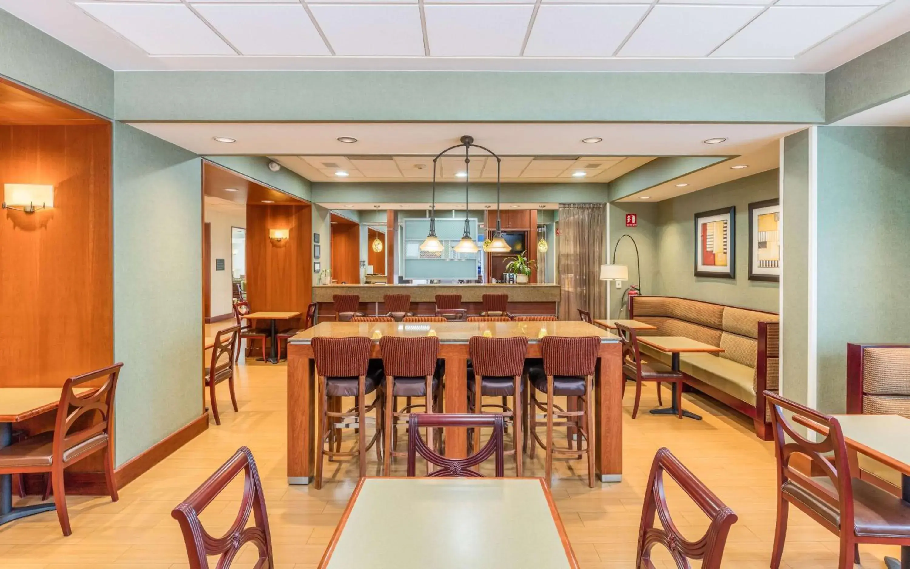 Restaurant/places to eat in Hampton by Hilton Queretaro Tecnologico Restaurant/places to eat in Hampton by Hilton Queretaro Tecnologico