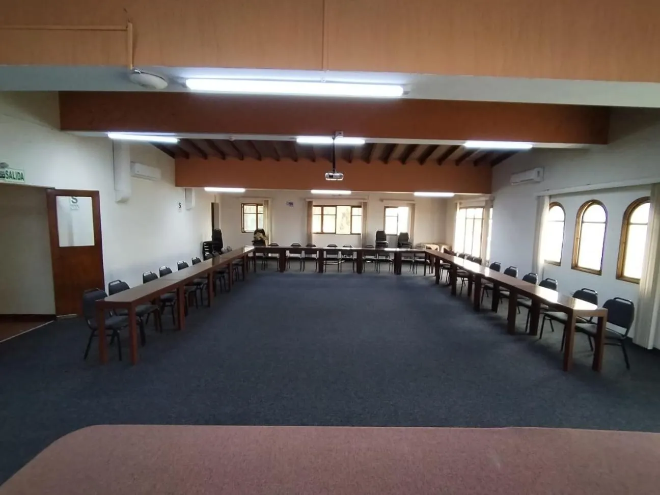 Meeting/conference room in Hotel San Isidro Inn