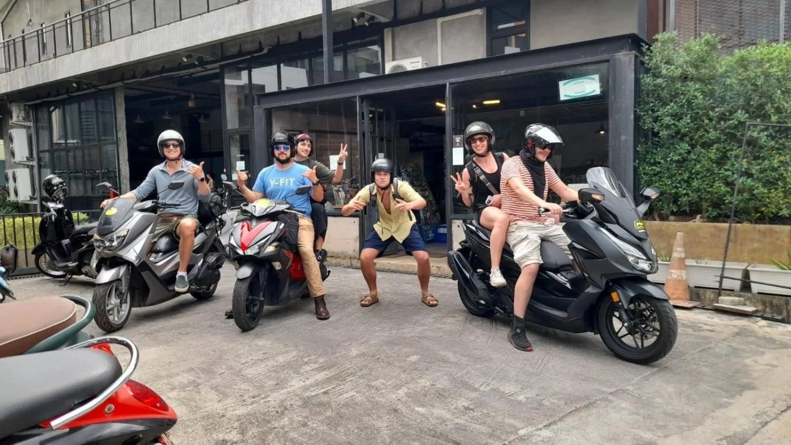 People in The Entaneer Poshtel