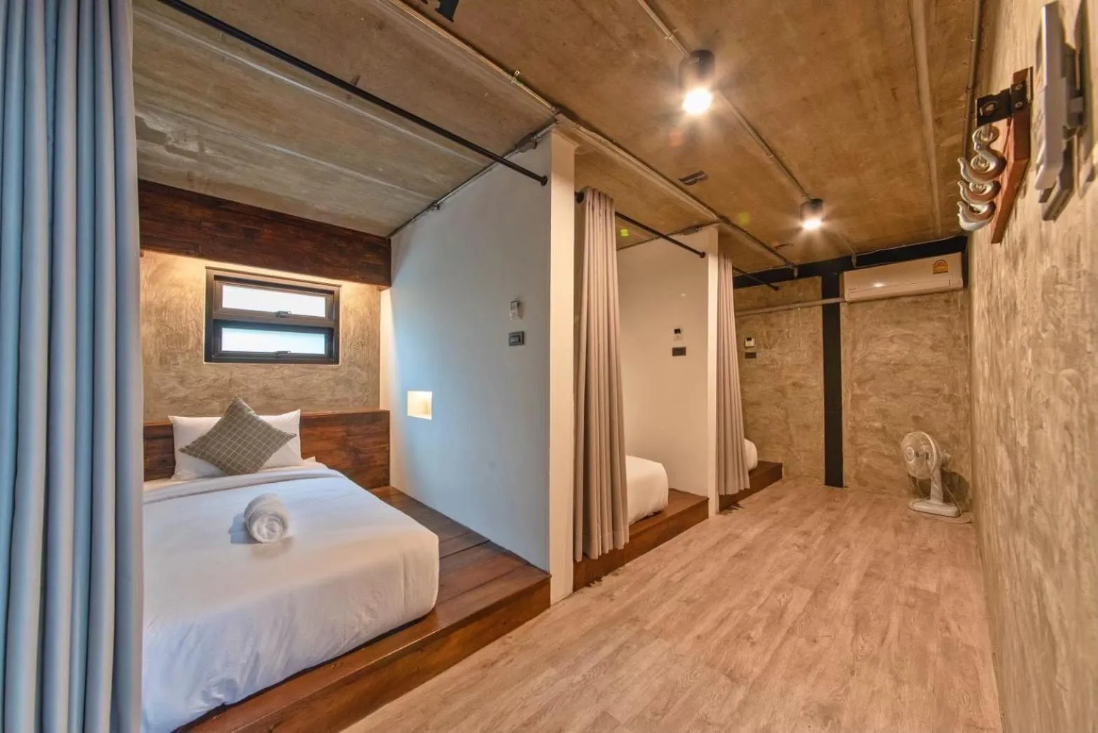 Bed in The Entaneer Poshtel