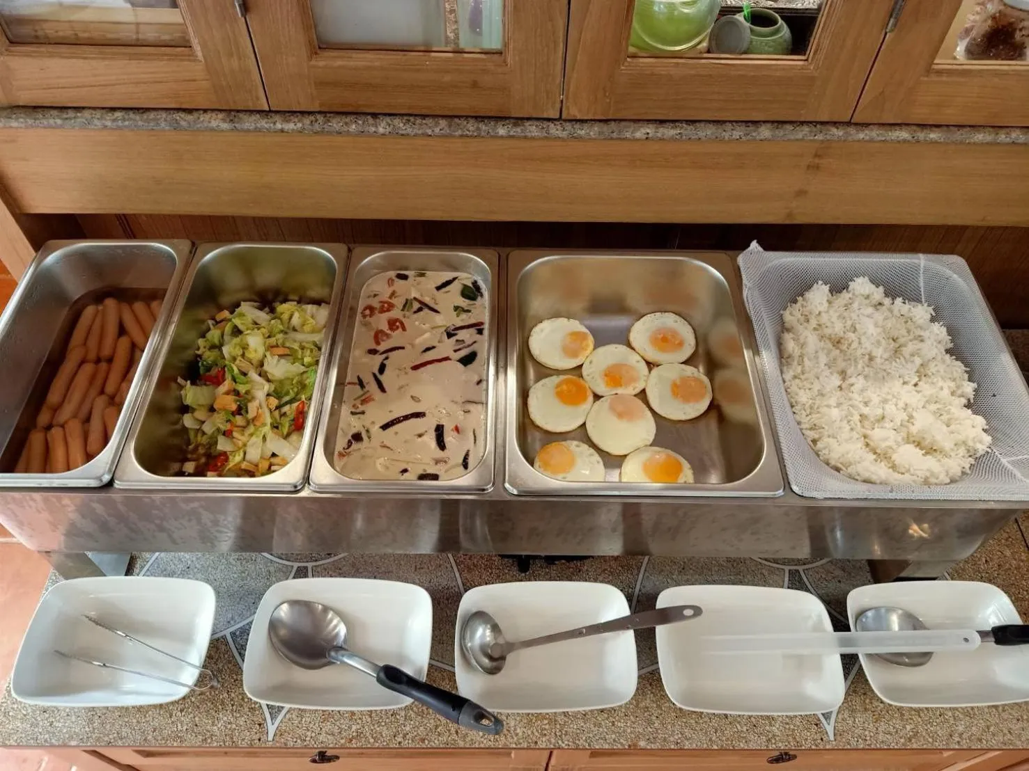 Restaurant/places to eat in Rommai Greenpark