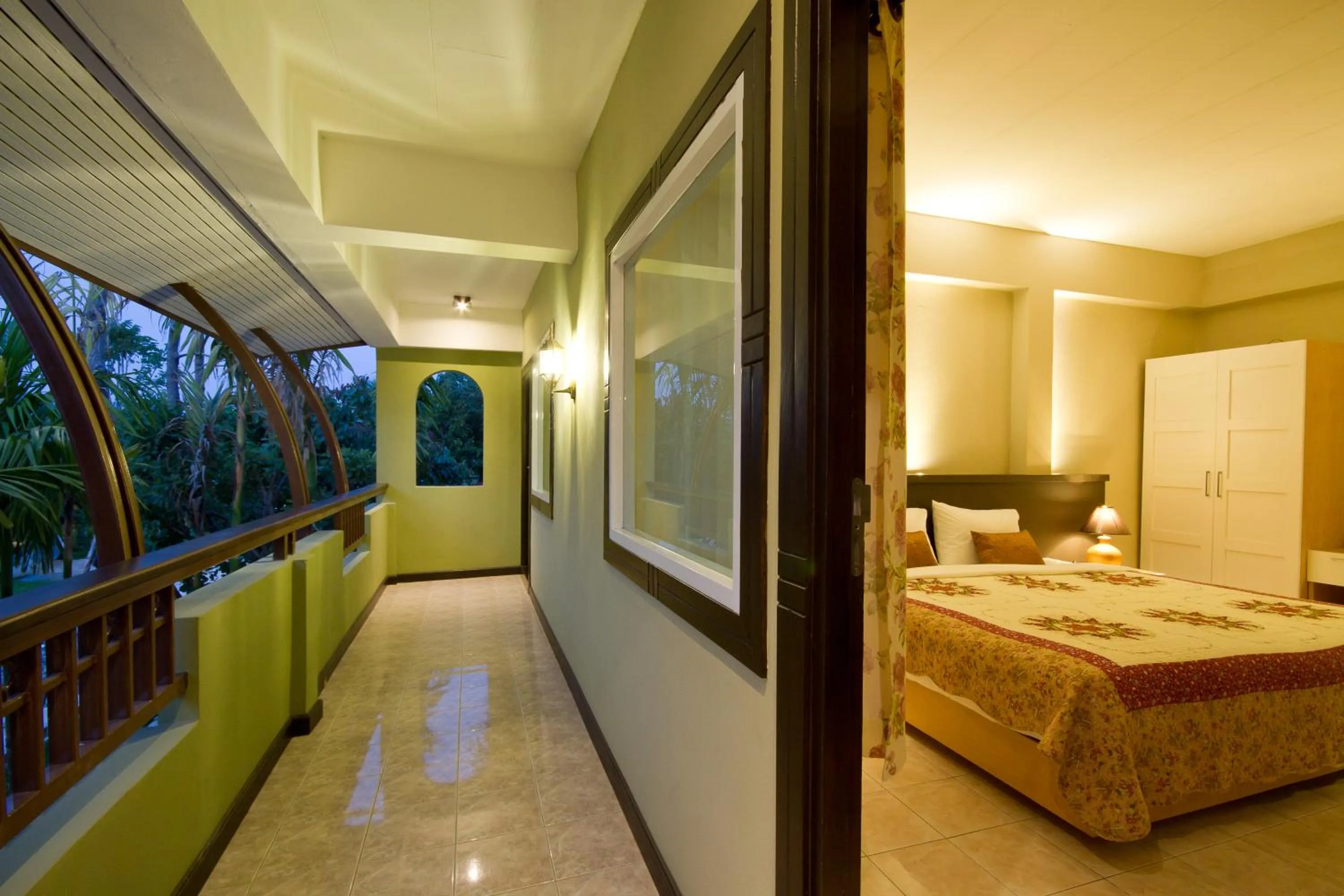 Balcony/Terrace, Bed in Rommai Greenpark