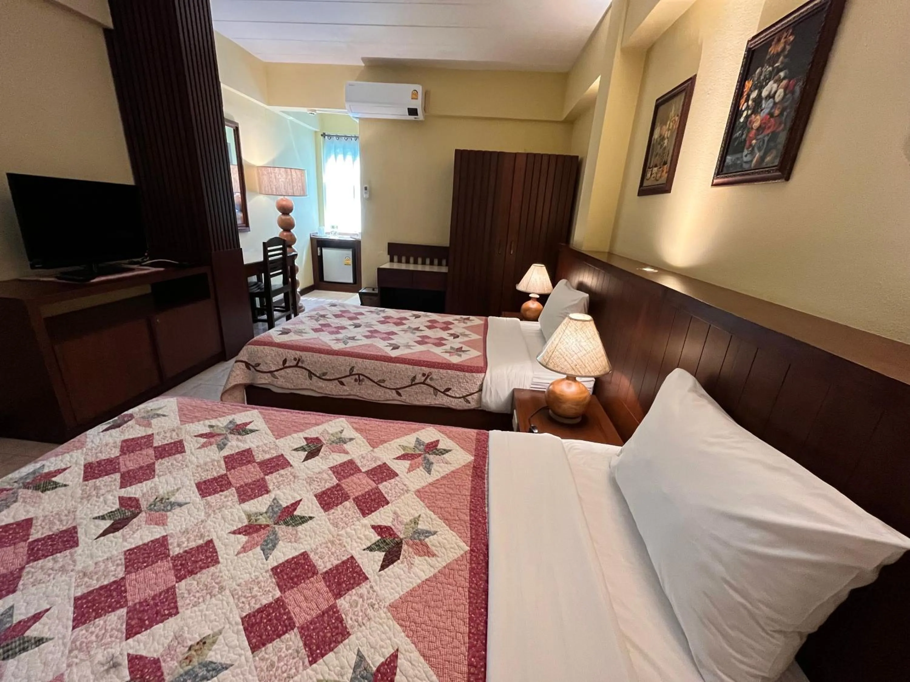 Photo of the whole room, Bed in Rommai Greenpark