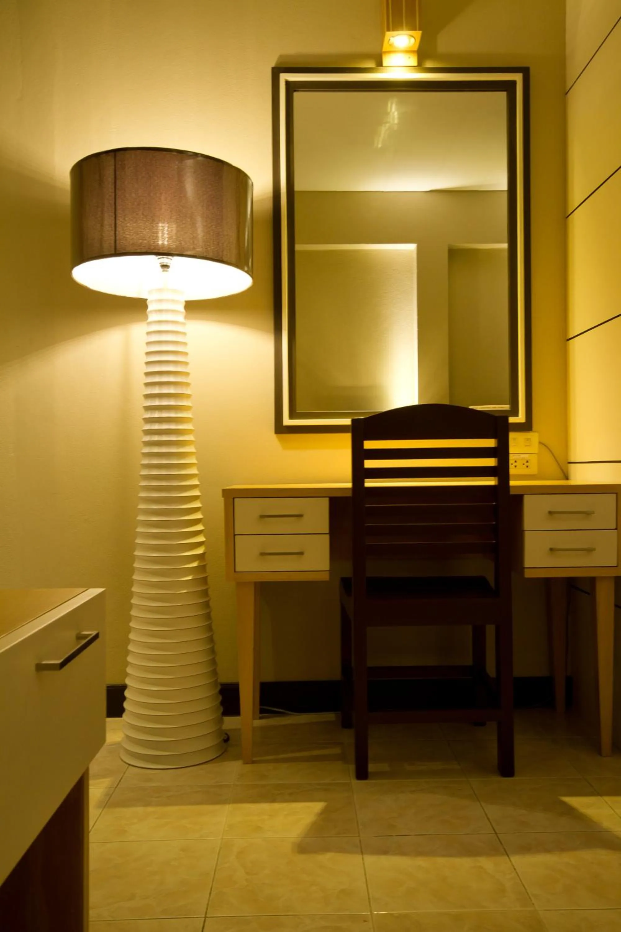 Area and facilities in Rommai Greenpark