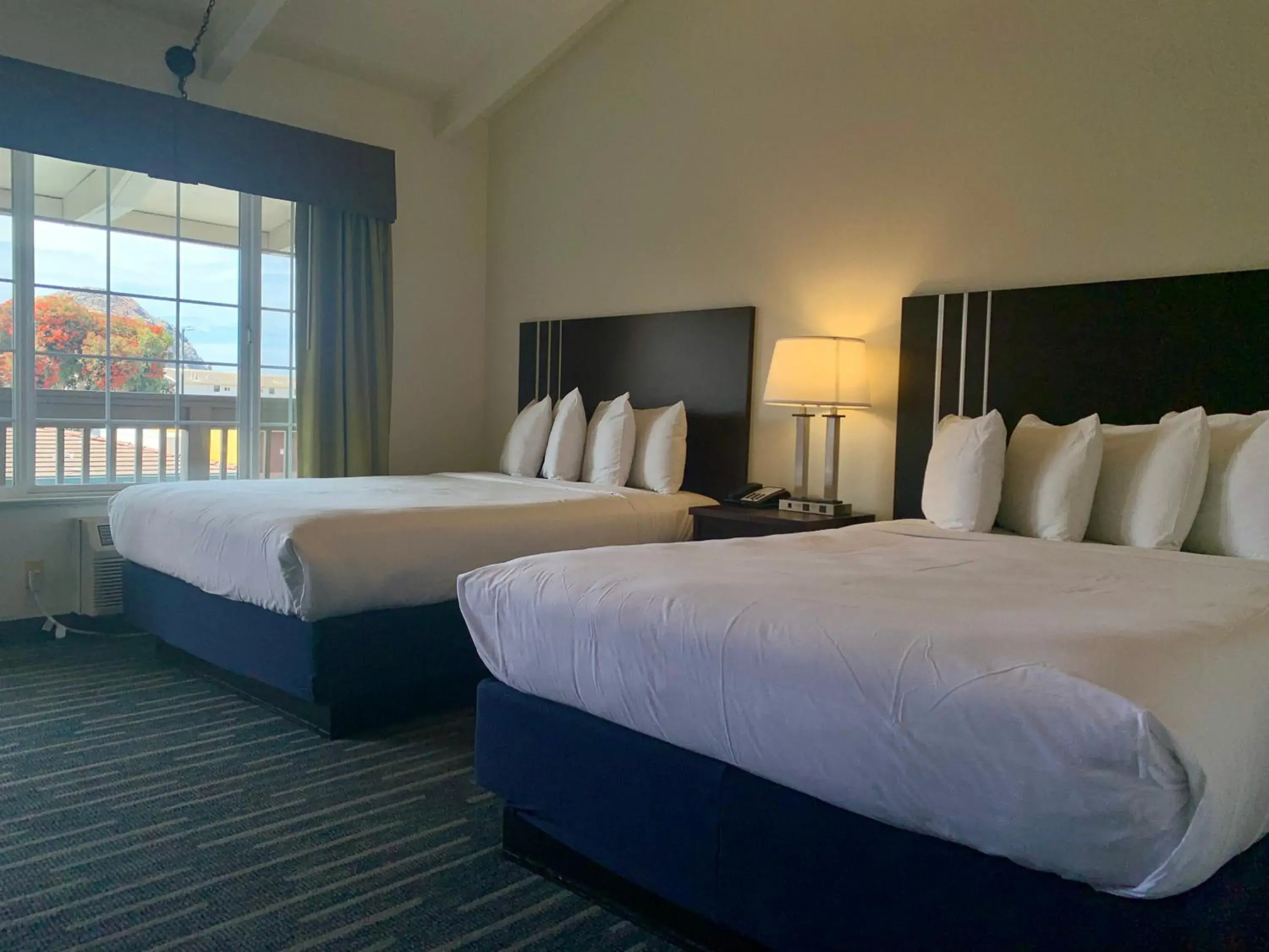 View (from property/room), Bed in Avalon Inn Downtown Morro Bay View (from property/room), Bed in Avalon Inn Downtown Morro Bay