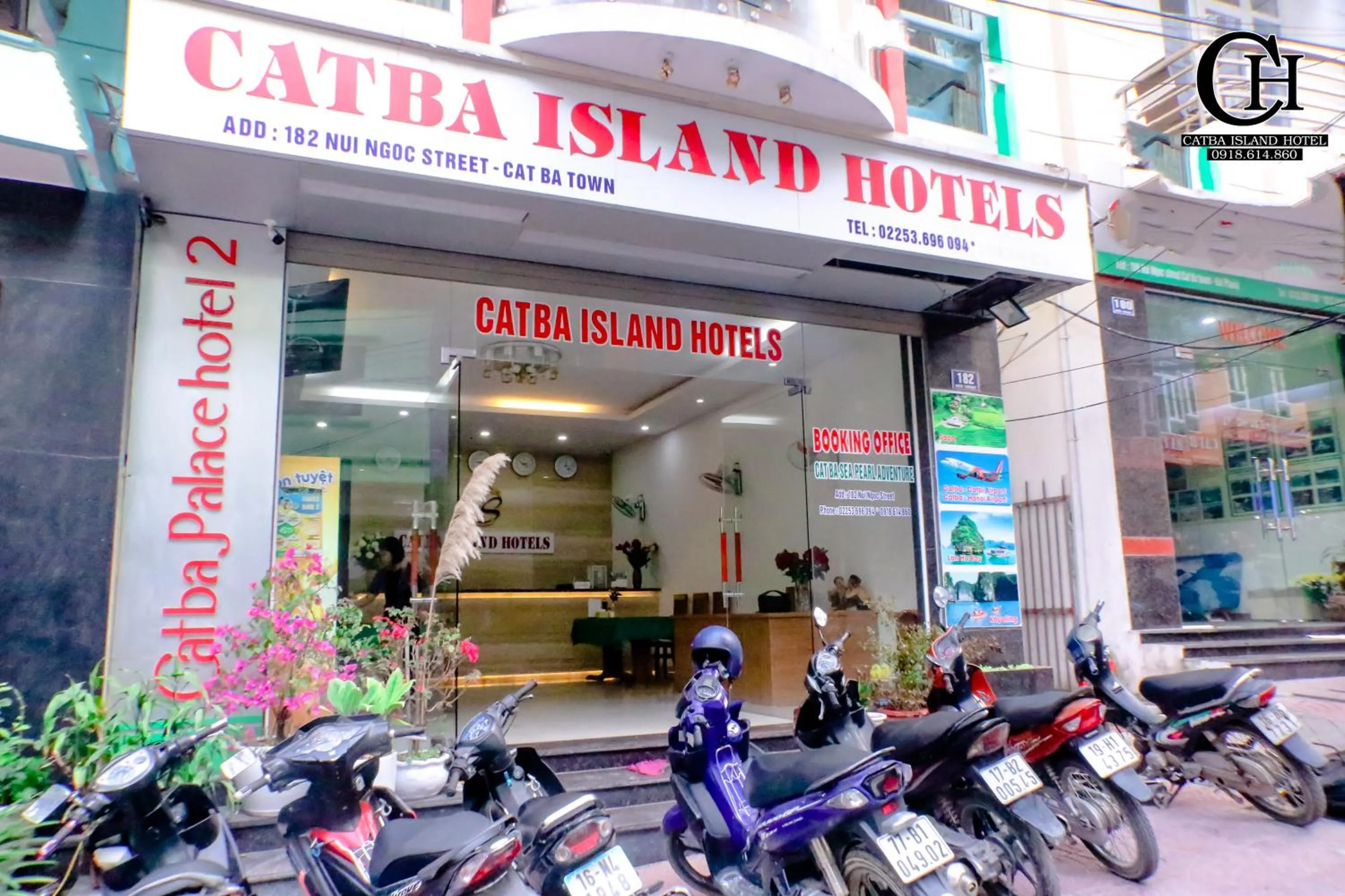 Facade/entrance in catba island hotel