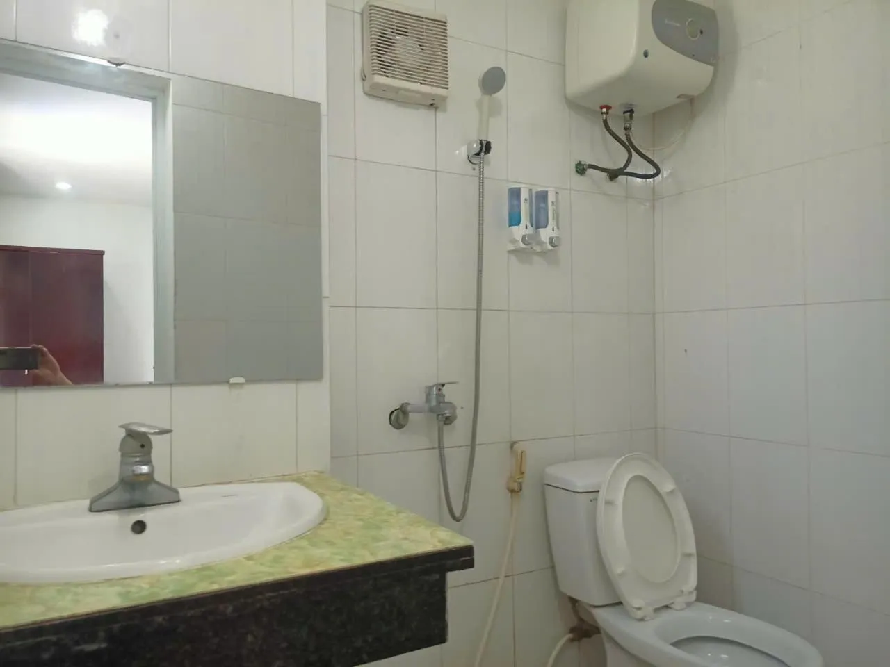 Bathroom in catba island hotel