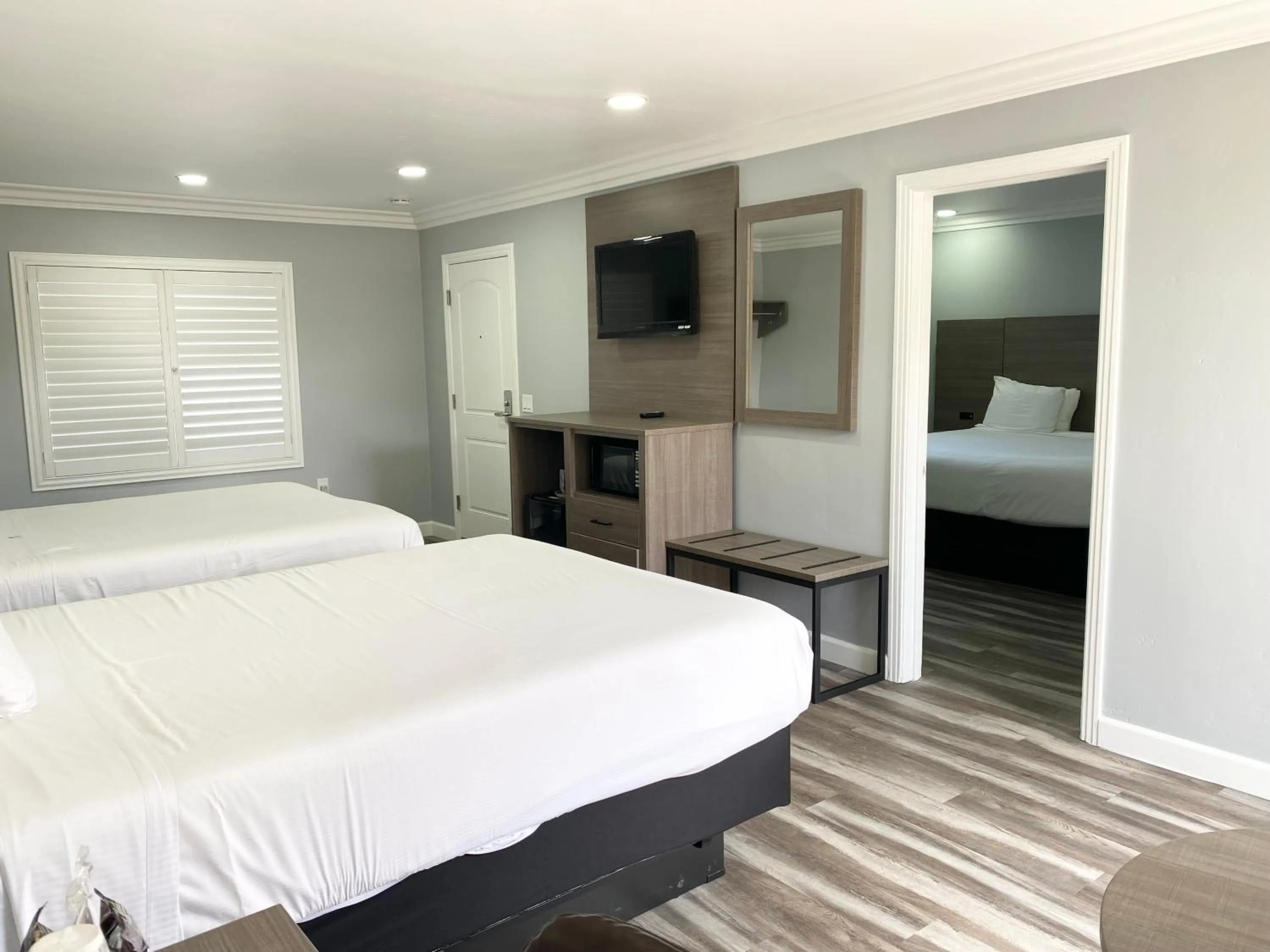 Bedroom, Bed in Lone Oak Lodge