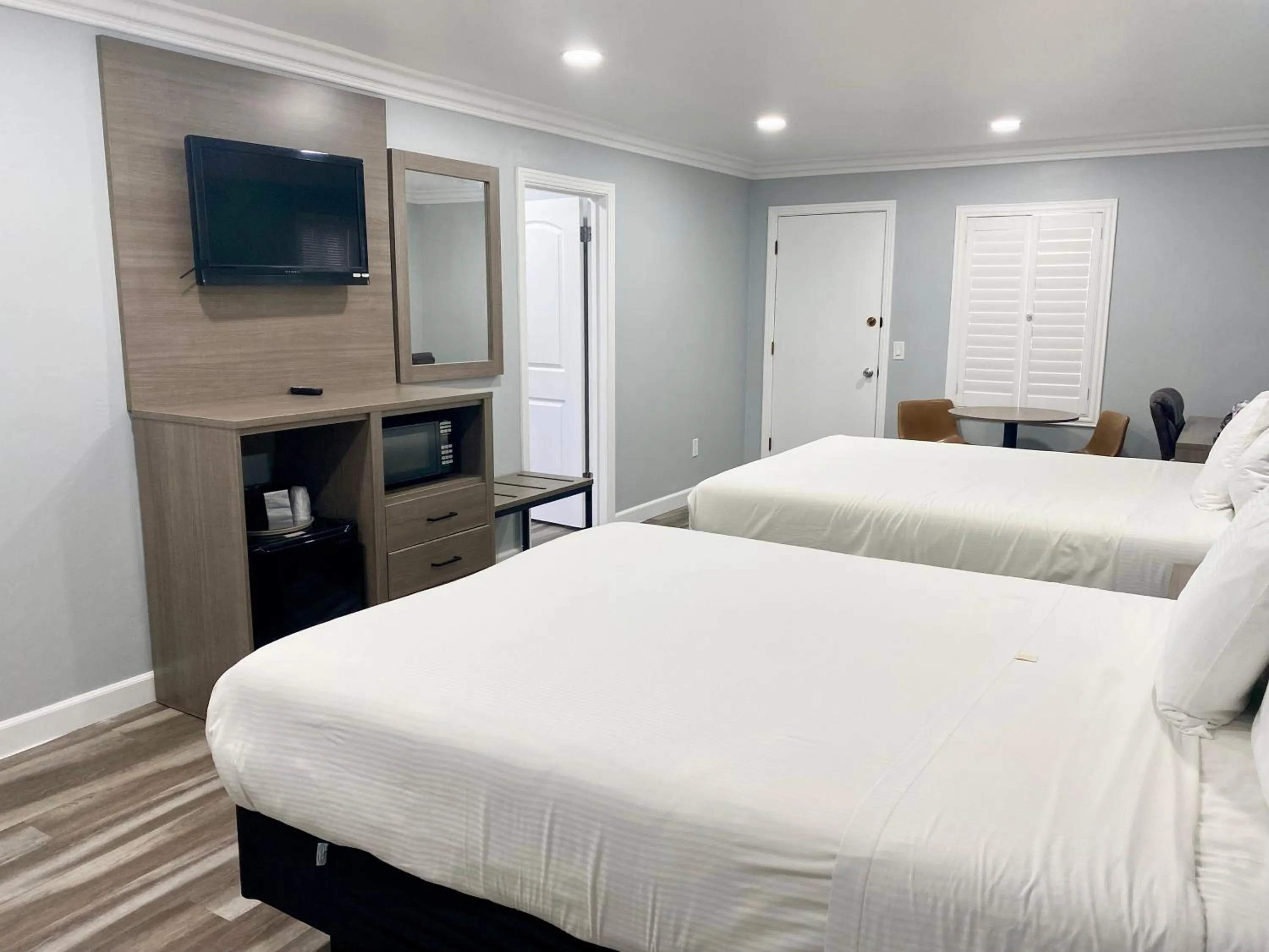 Bedroom, Bed in Lone Oak Lodge