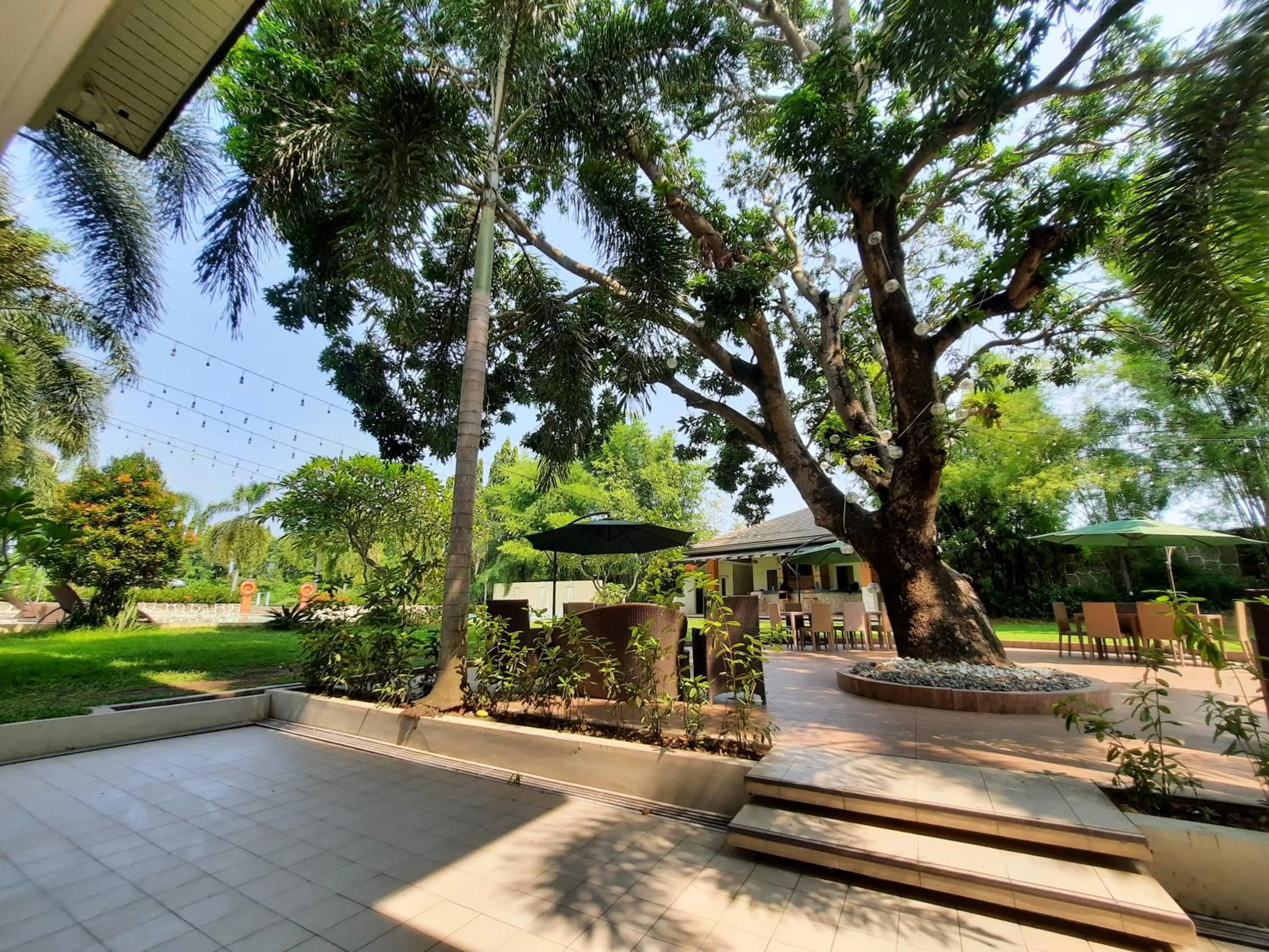 Property building in Estancia De Lorenzo Tarlac